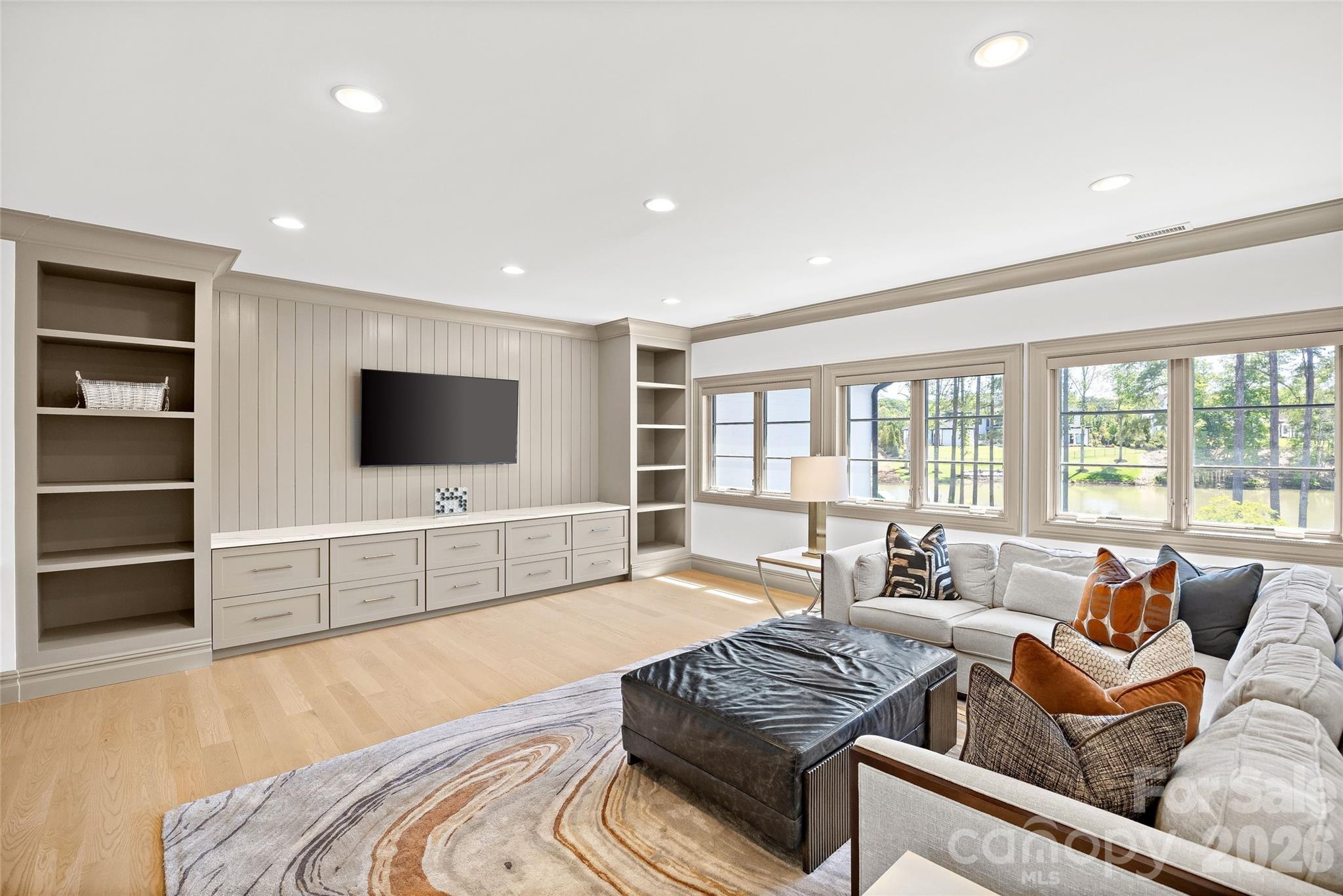 Twin Lakes - Residential