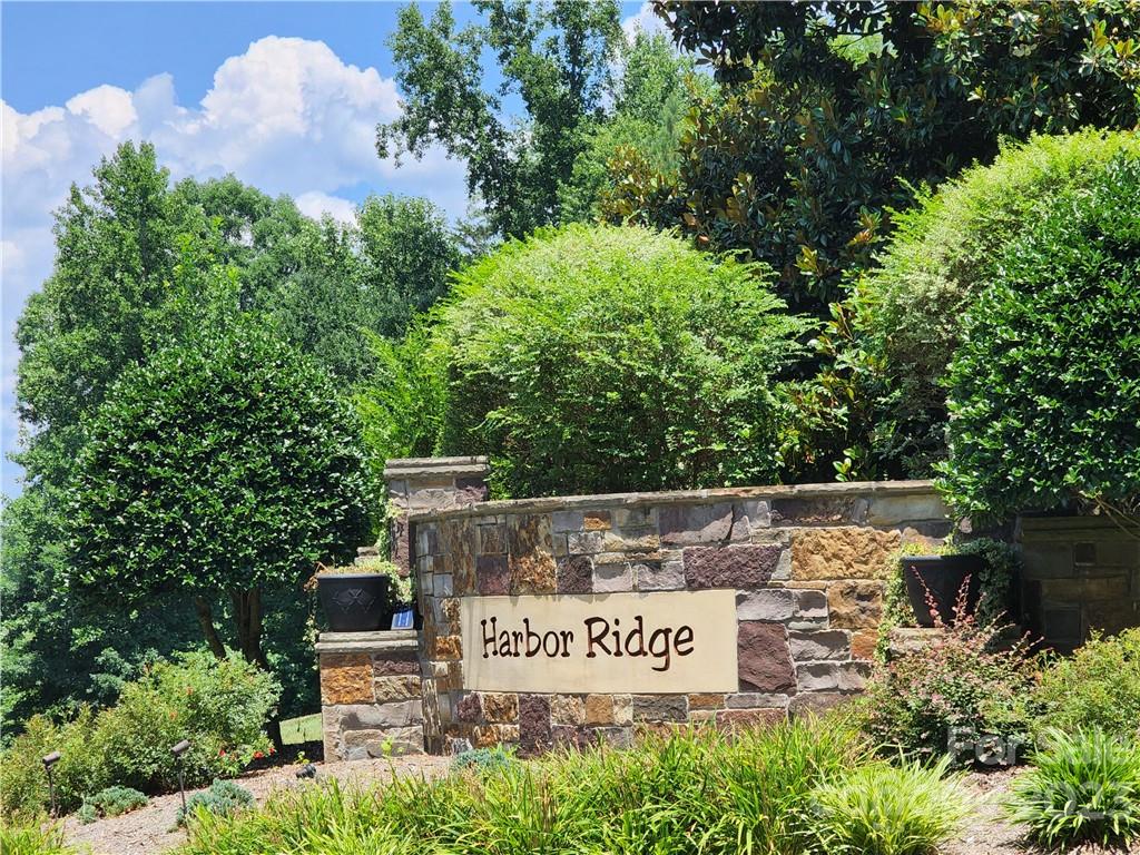Harbor Ridge - Land