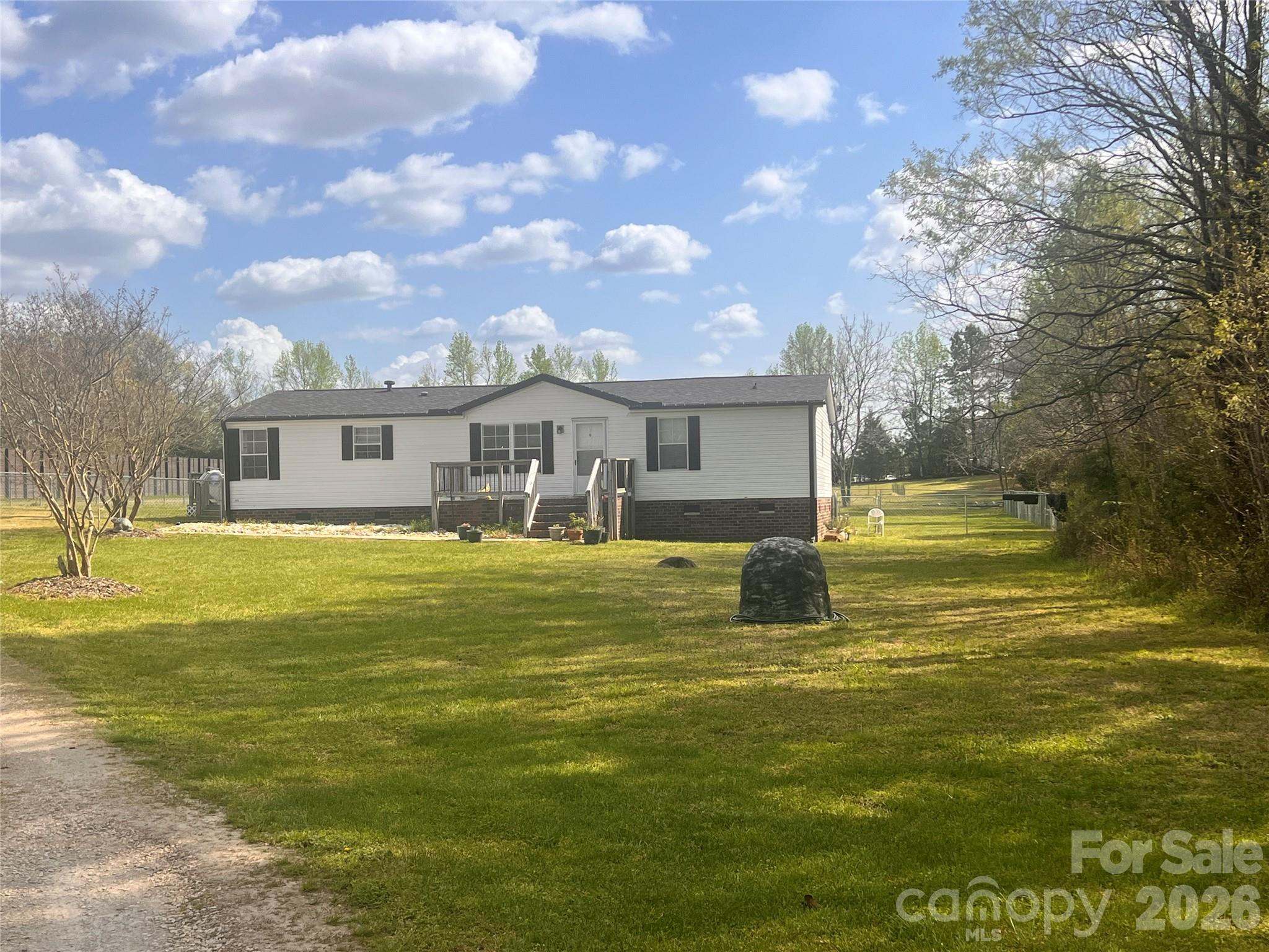 2005 W NC 152 Highway