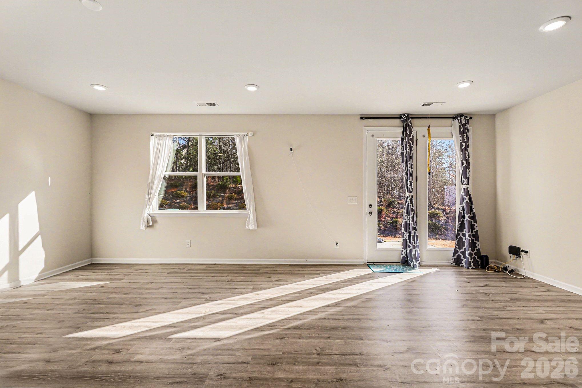 Retreat at Rocky River - Residential