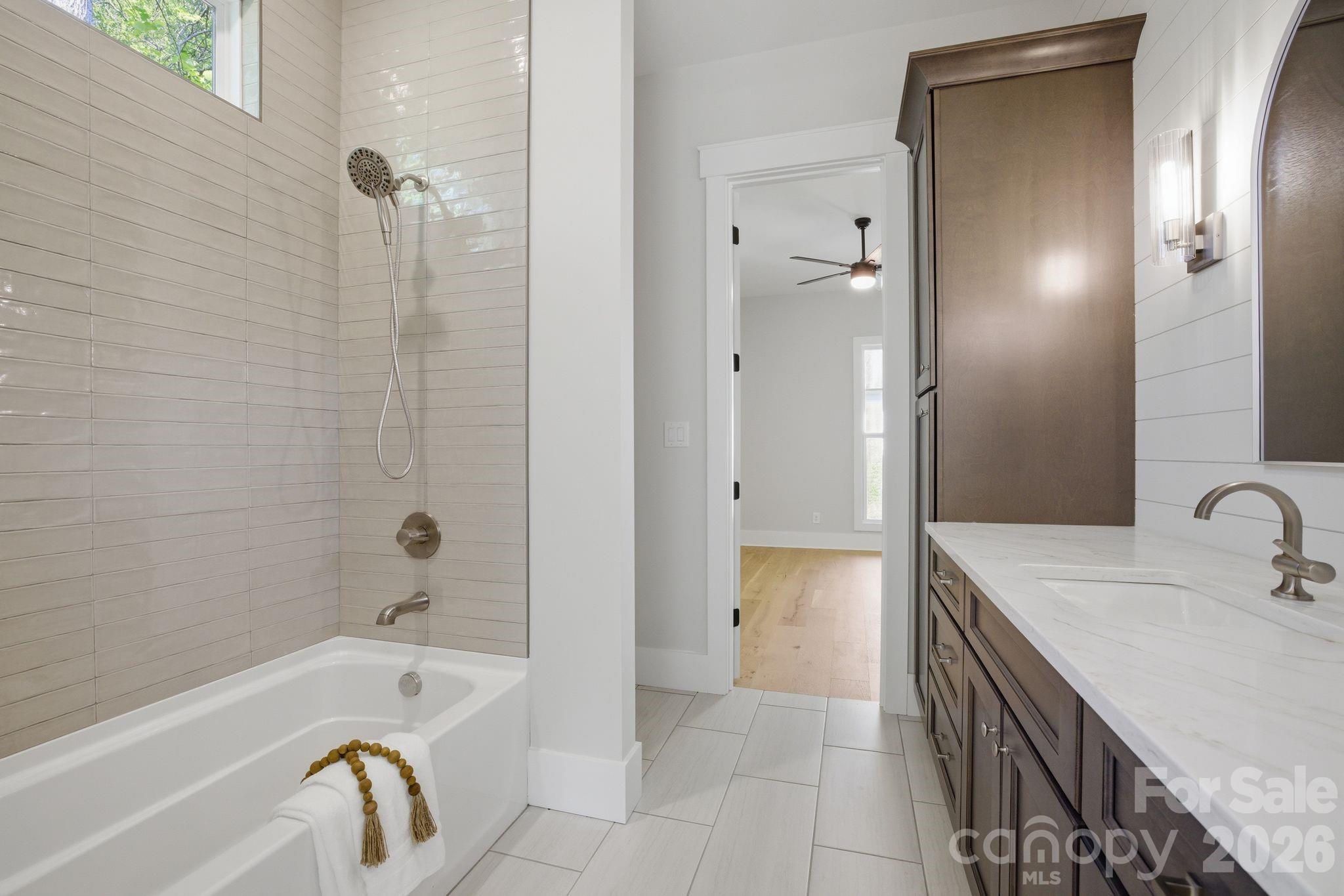 The Summit at Lake Norman - Residential