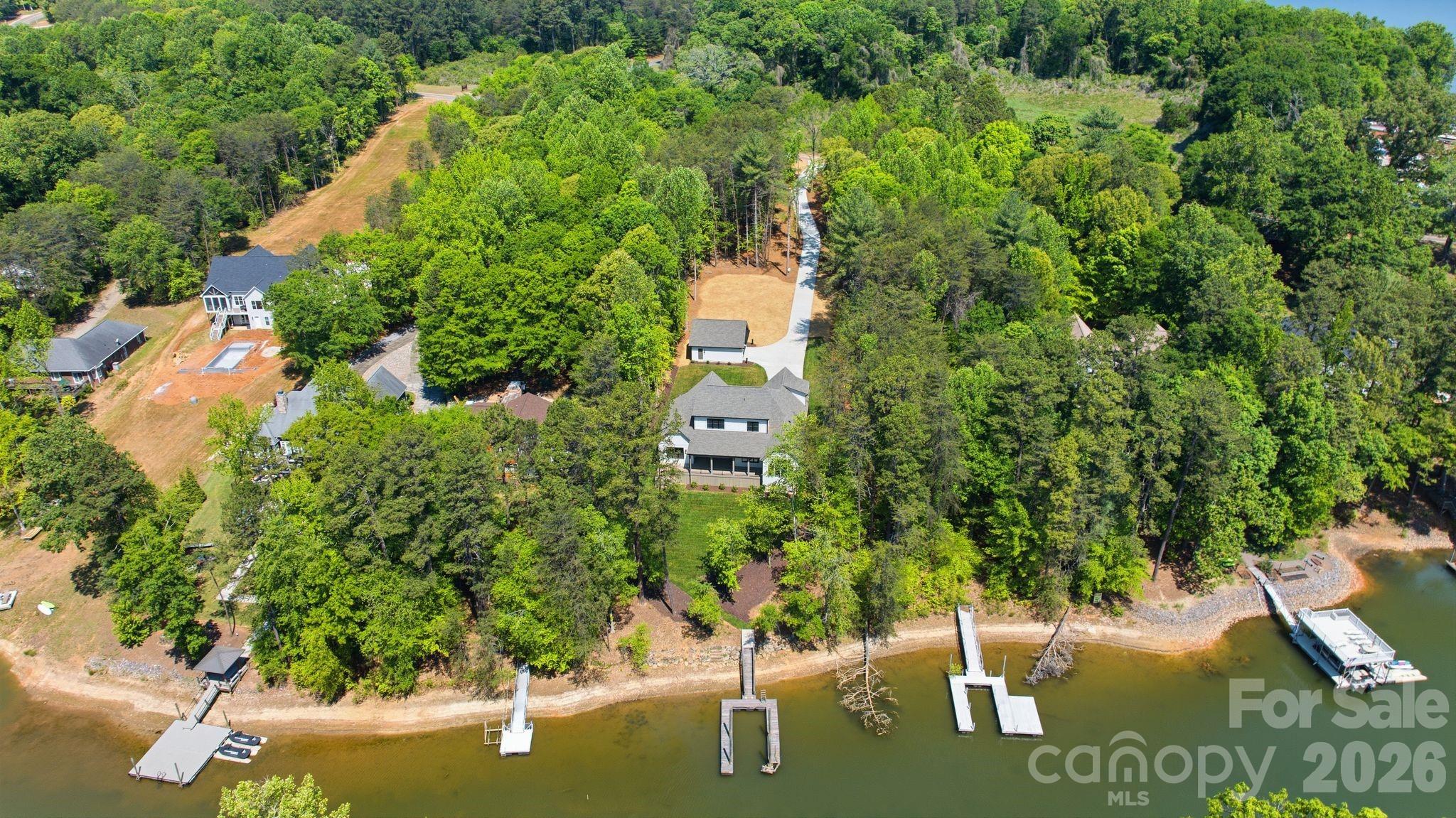 The Summit at Lake Norman - Residential