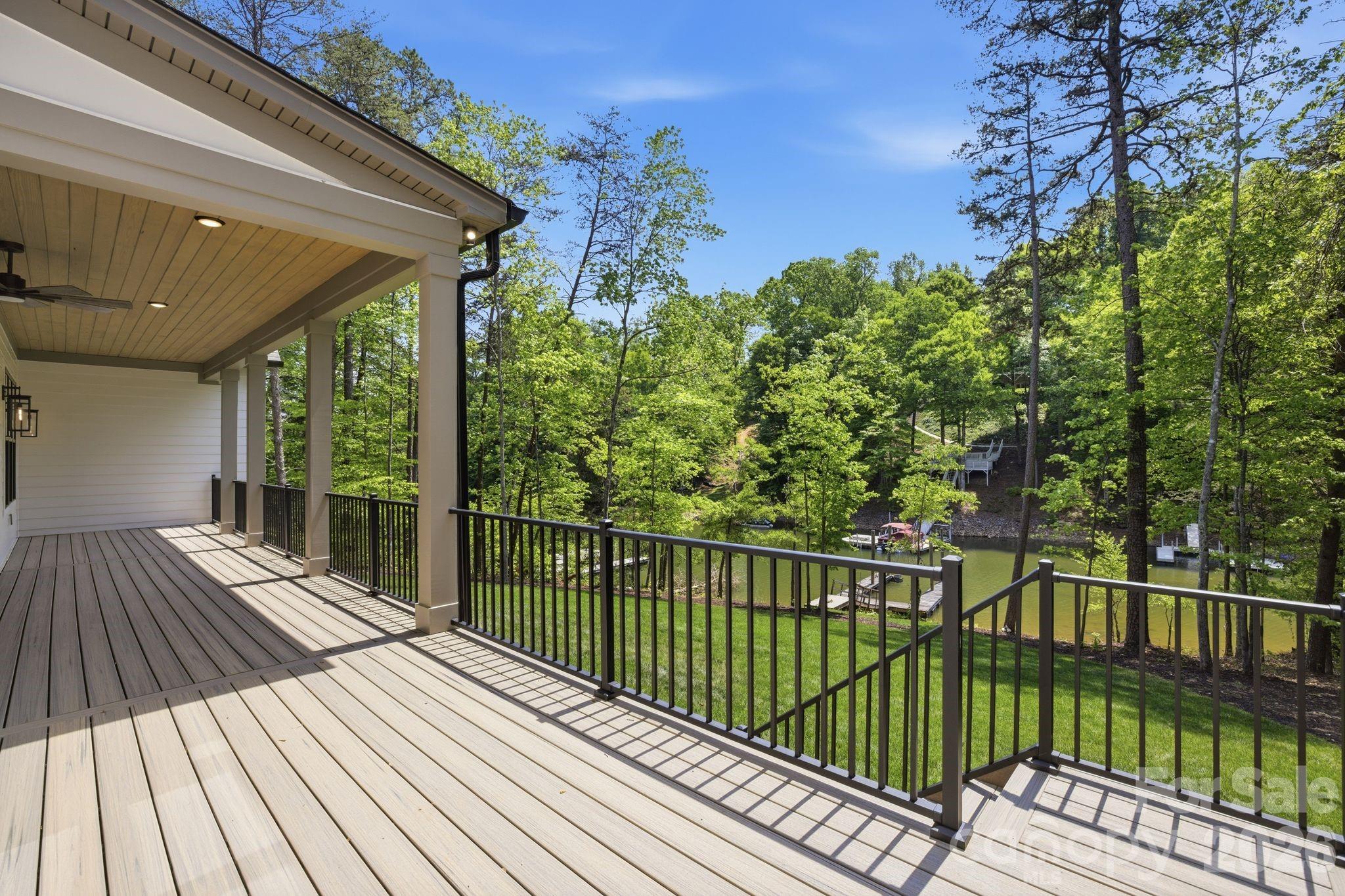 The Summit at Lake Norman - Residential