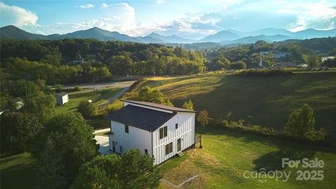 16 Lawson Ridge Road Leicester NC 28748