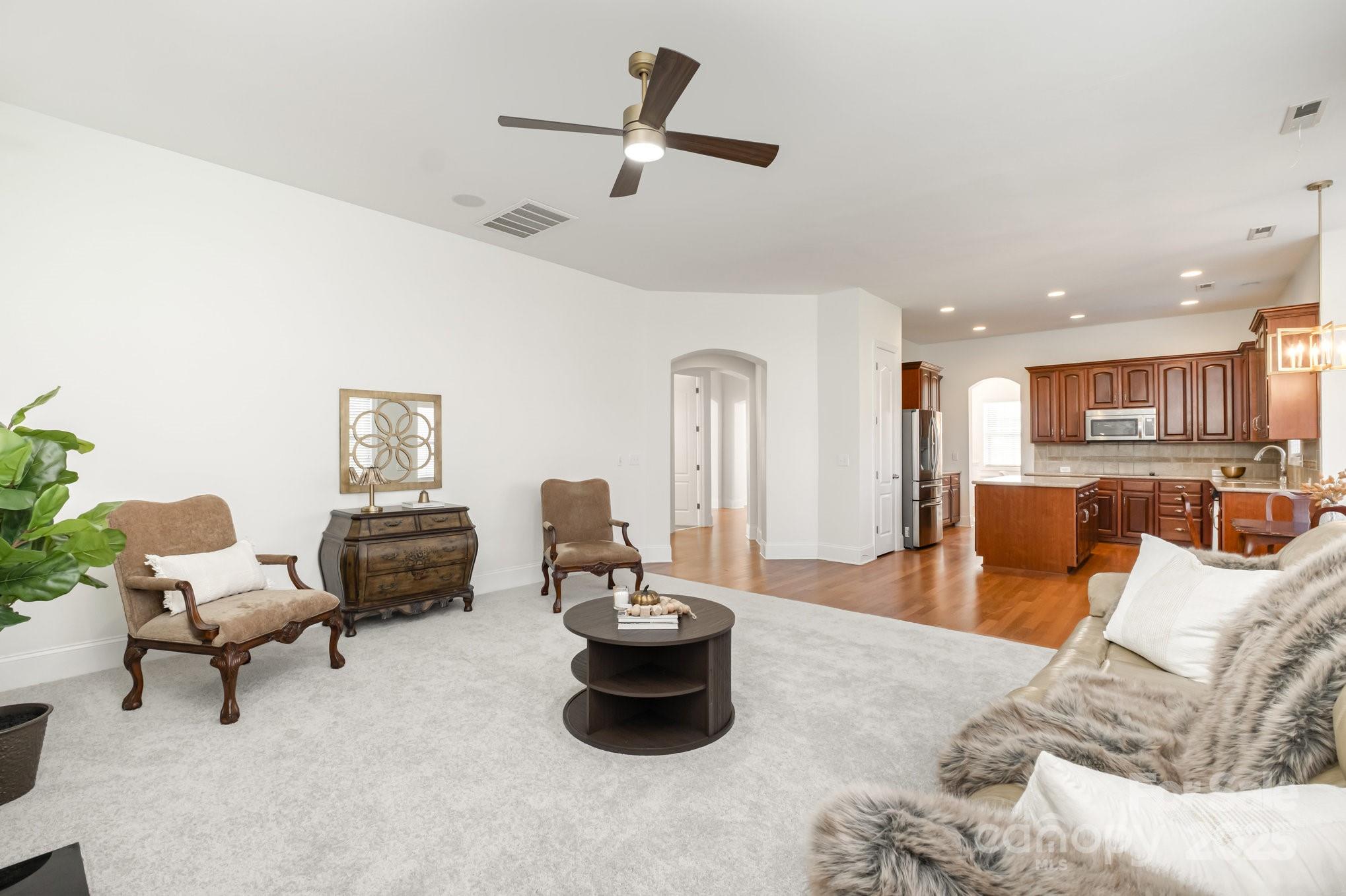 5019 Mesa Verde Road