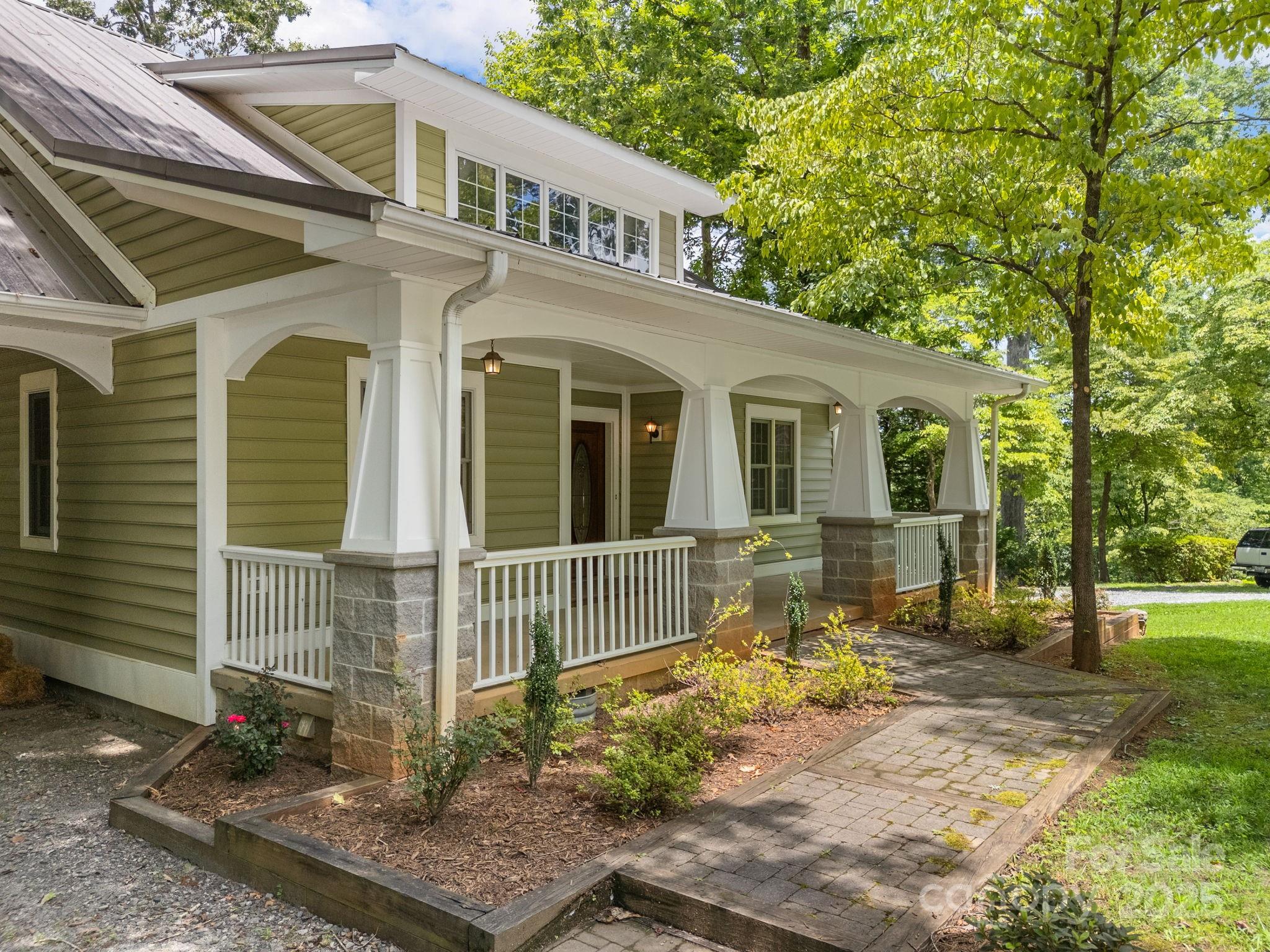 147 Woodland Road