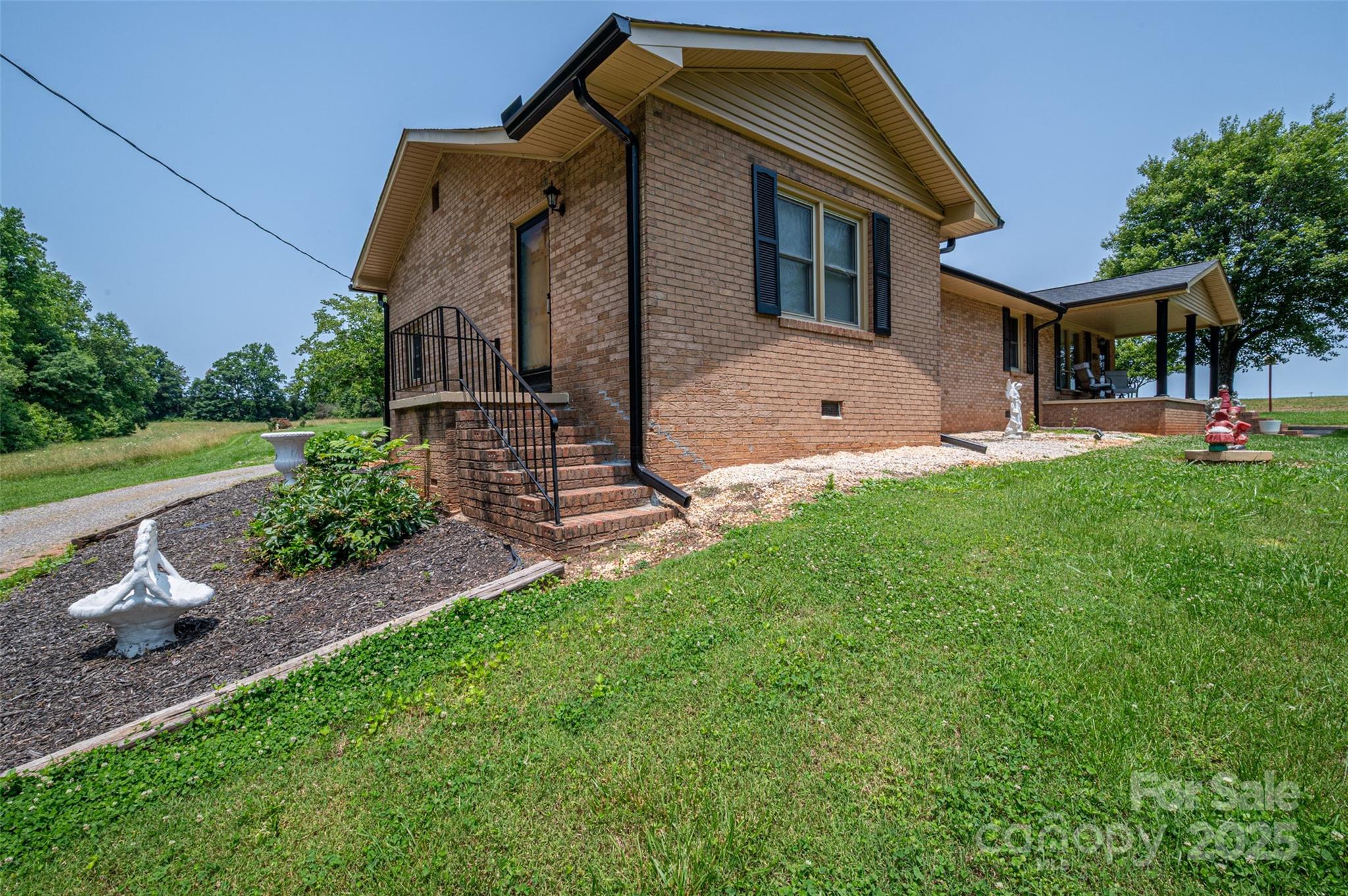 5958 Hoover Elmore Road
