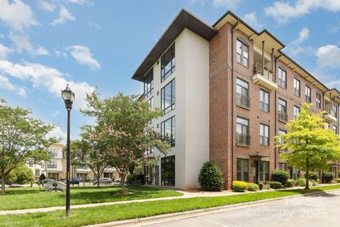 3271 Noda Boulevard Charlotte NC 28205