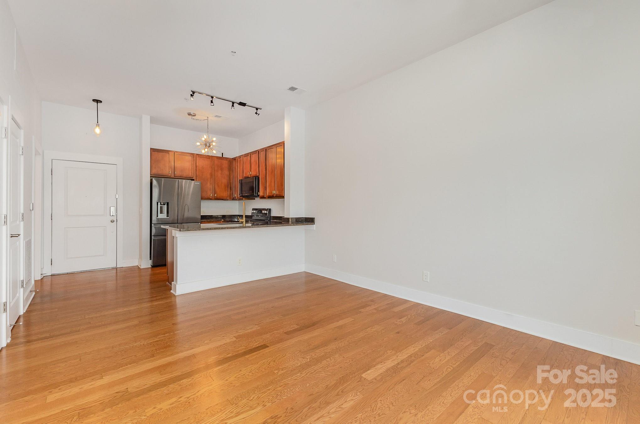 3271 Noda Boulevard