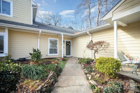 805 Sardis Cove Drive Charlotte NC 28270