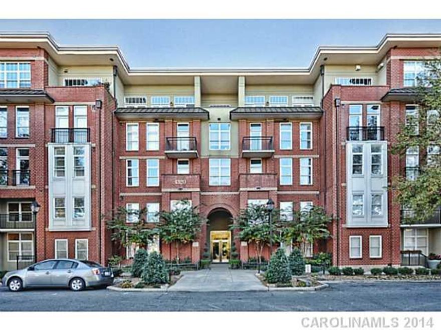 Seller is Motivated!  This fabulous condo is priced to sell.  Bring your buyers soon! Meticulously maintained w/gorgeous cabinets, granite counters, stainless steel appliances and tile in kitchen. Open floor plan w/great room and balcony view of quiet courtyard. Spacious bedroom w/walk in closet and large windows. Area shops, dining and CMC within a block. Secure deeded parking spot and storage unit. Freshly painted and move in ready. Access to fitness center and rooftop patio/grill.