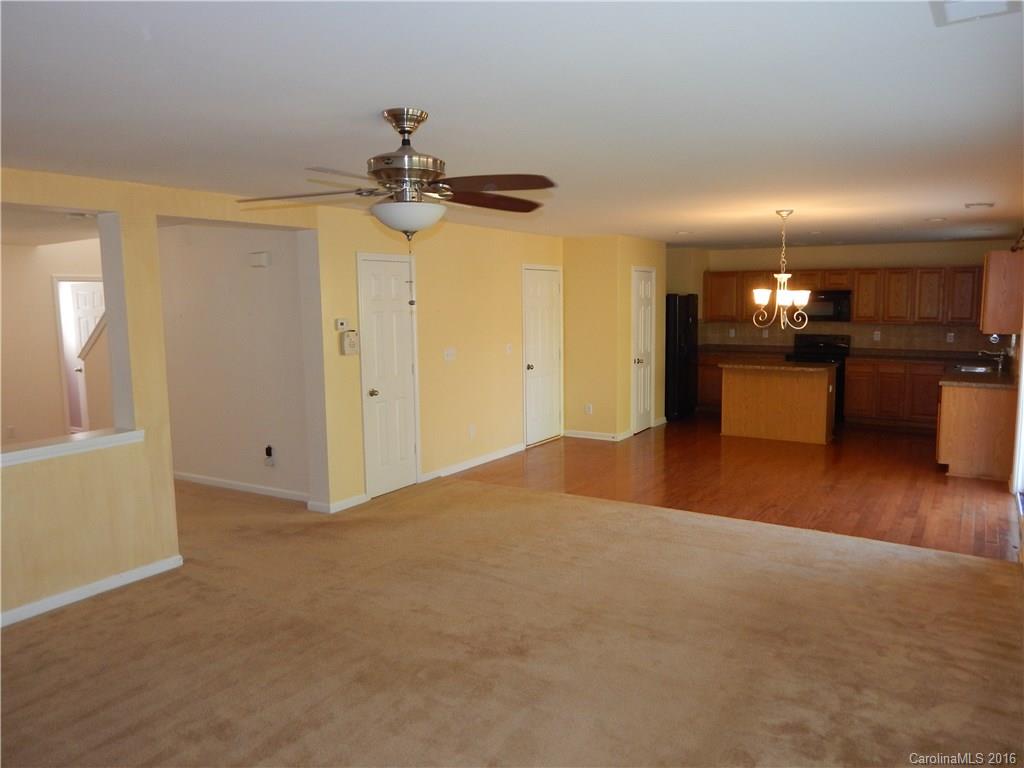 English Trails - Residential