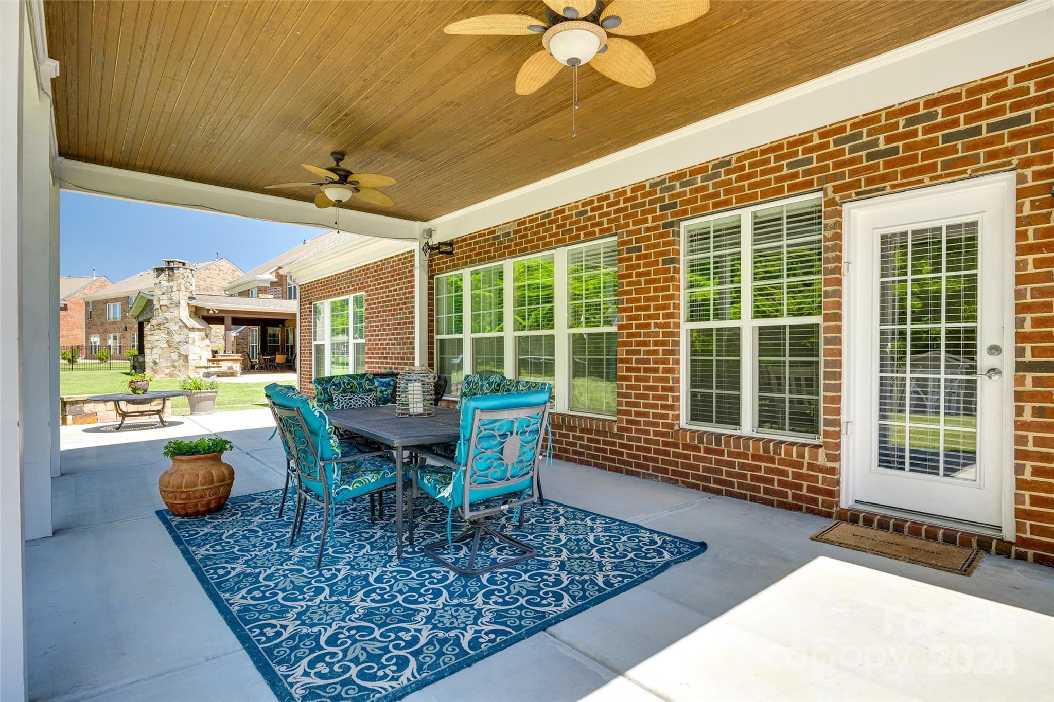 The Chimneys Of Marvin - Residential