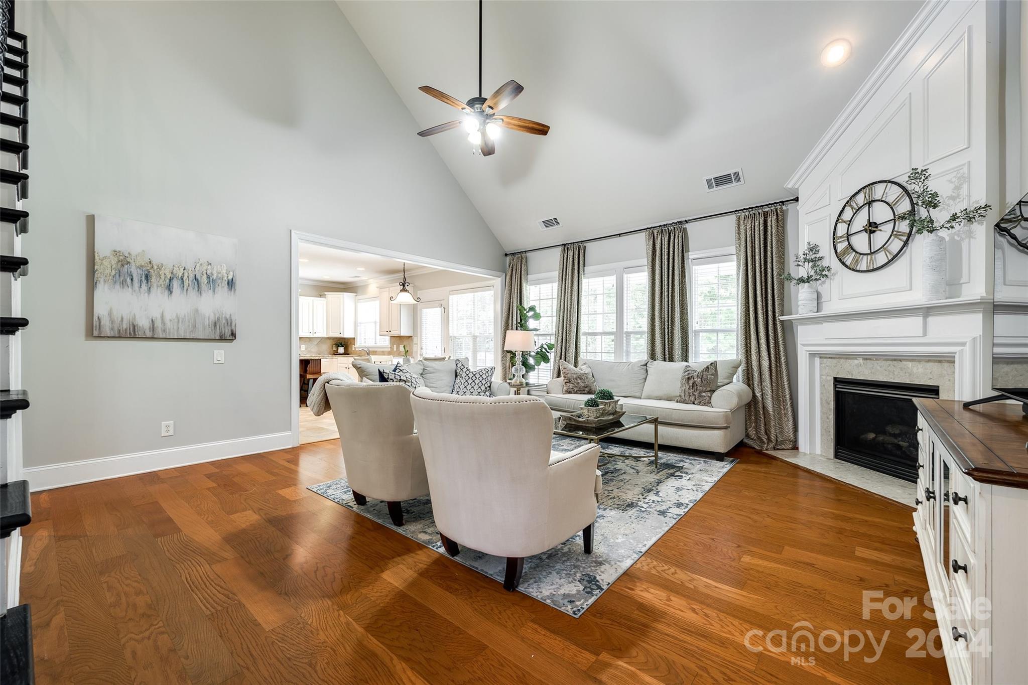 The Chimneys Of Marvin - Residential