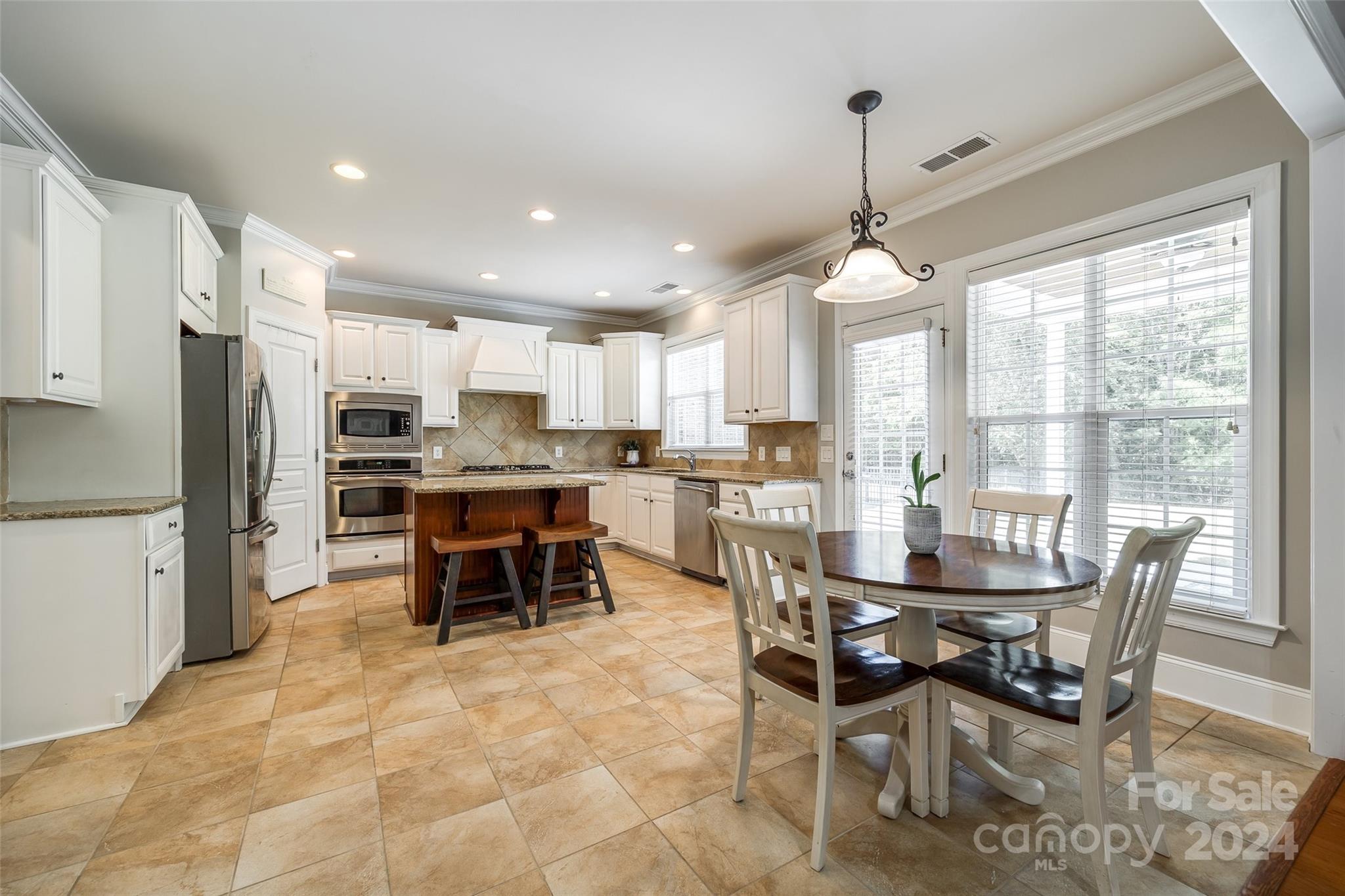 The Chimneys Of Marvin - Residential