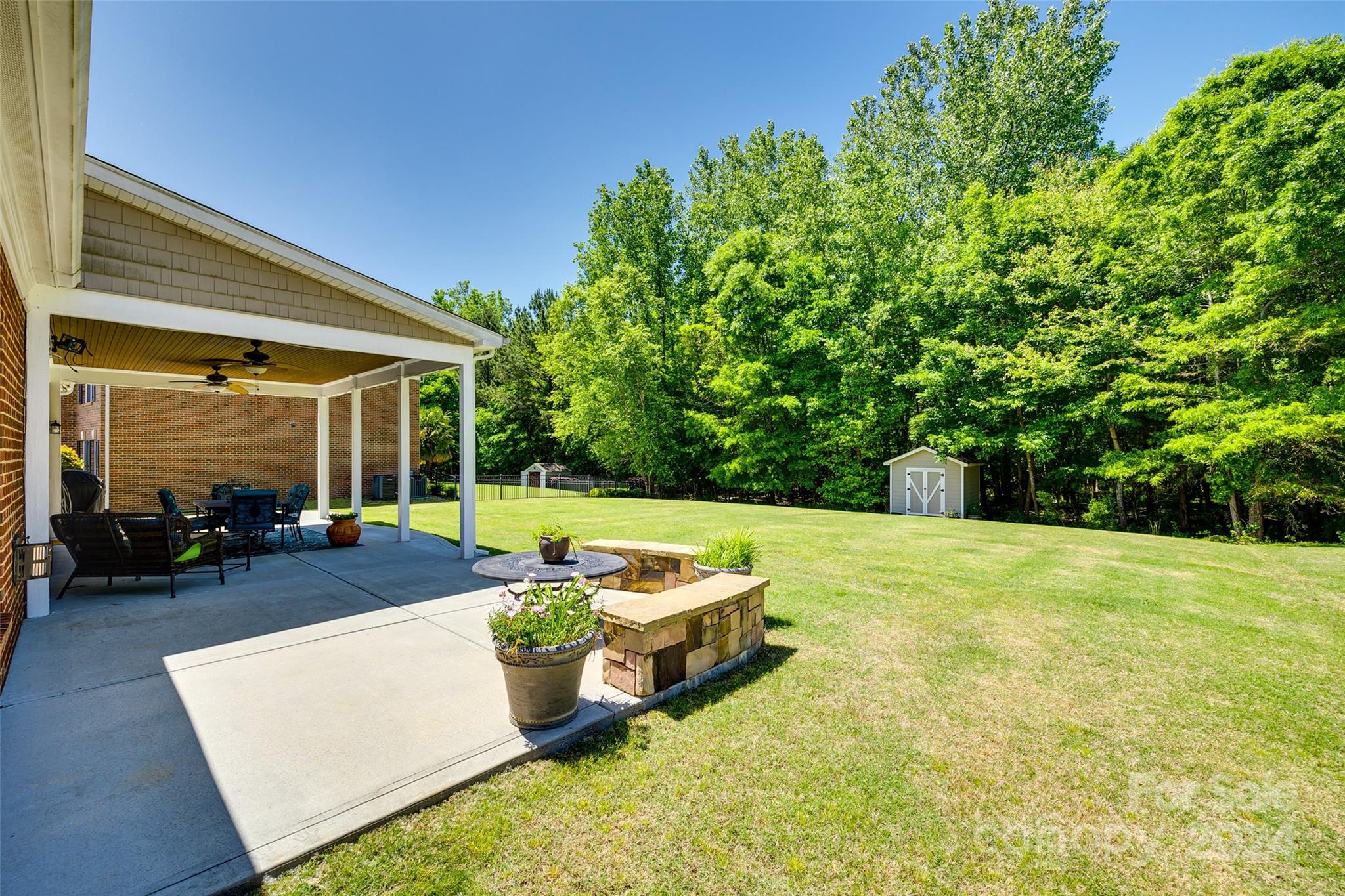 The Chimneys Of Marvin - Residential