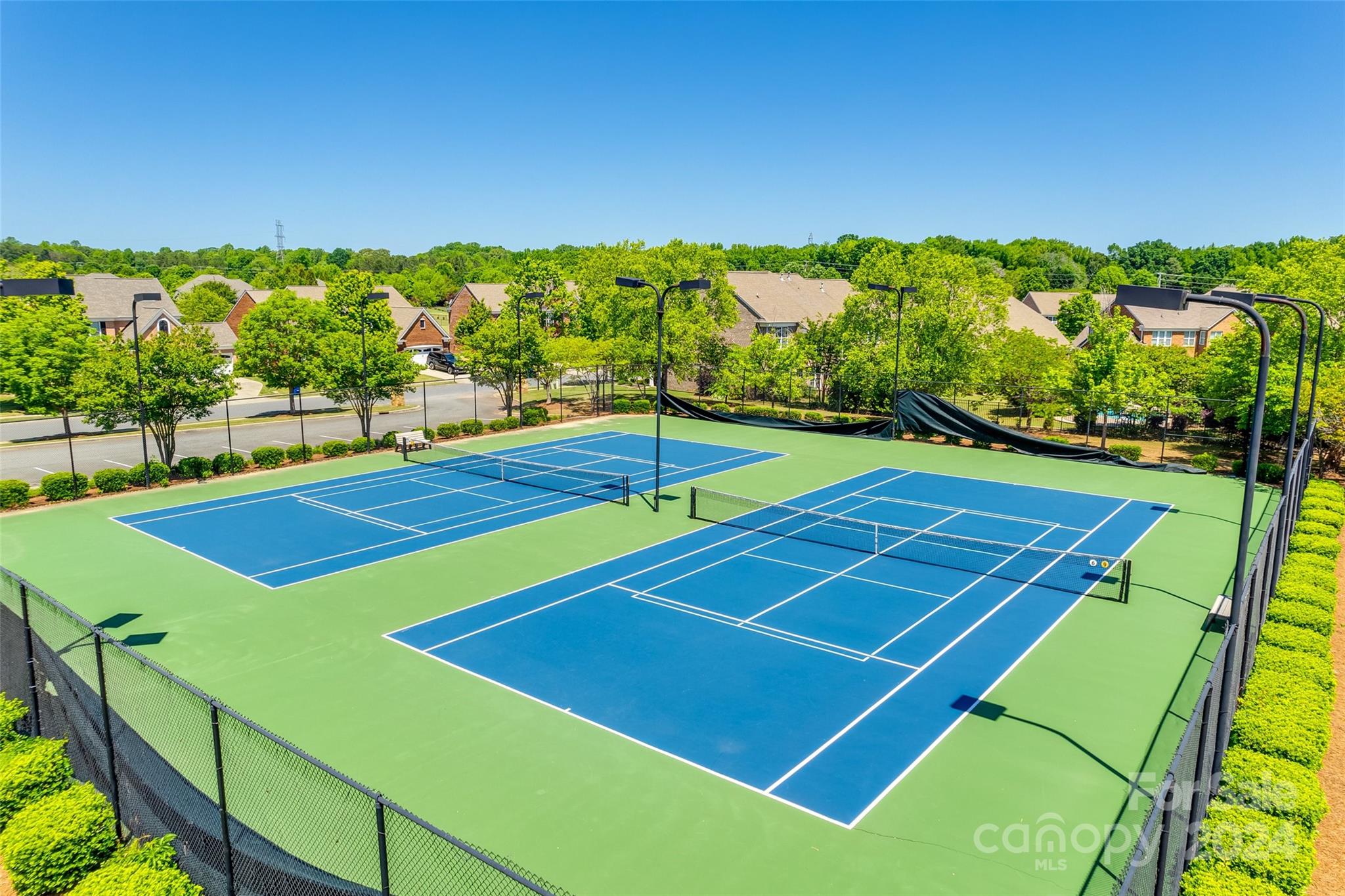 The Chimneys Of Marvin - Residential