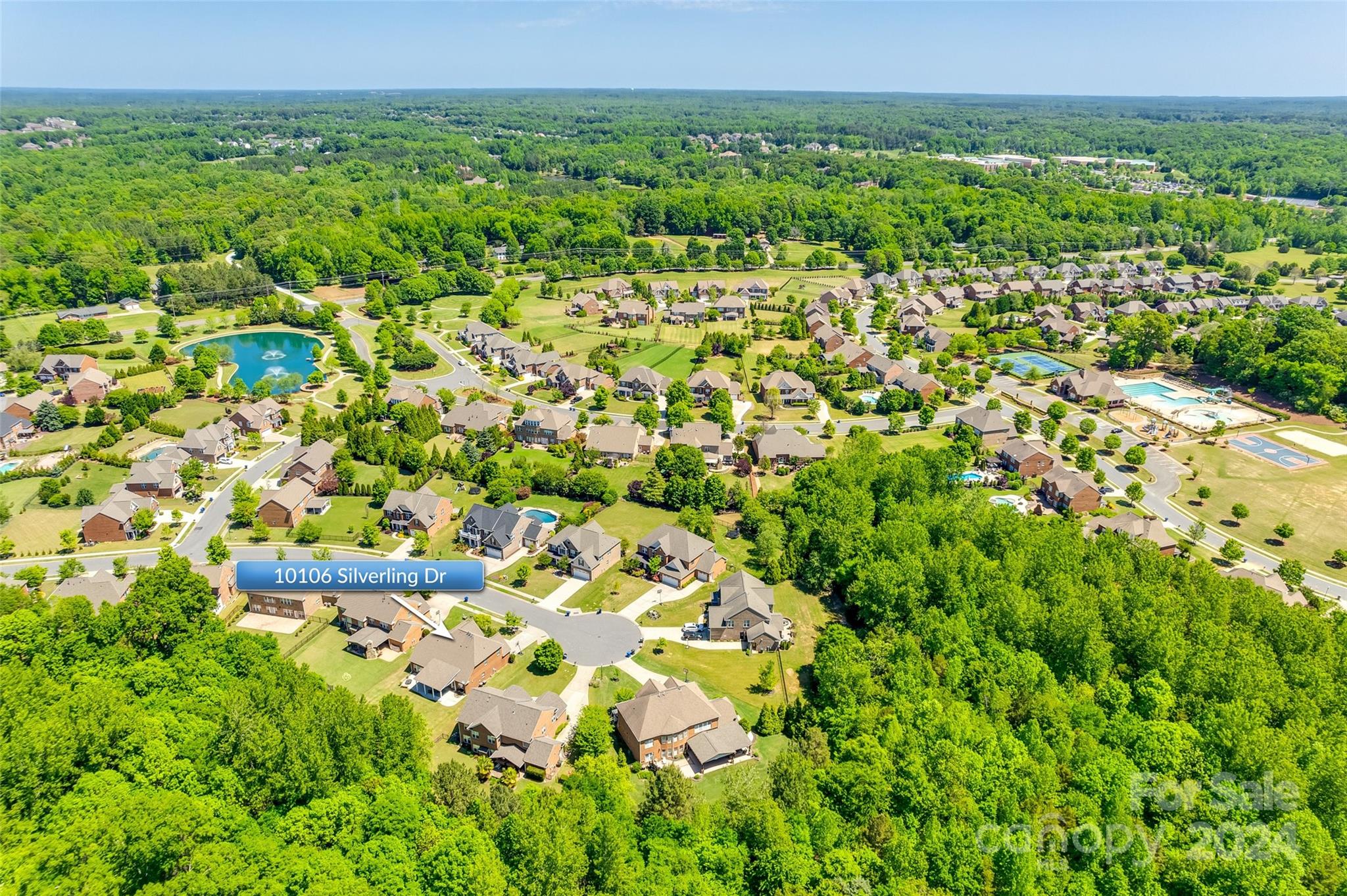 The Chimneys Of Marvin - Residential