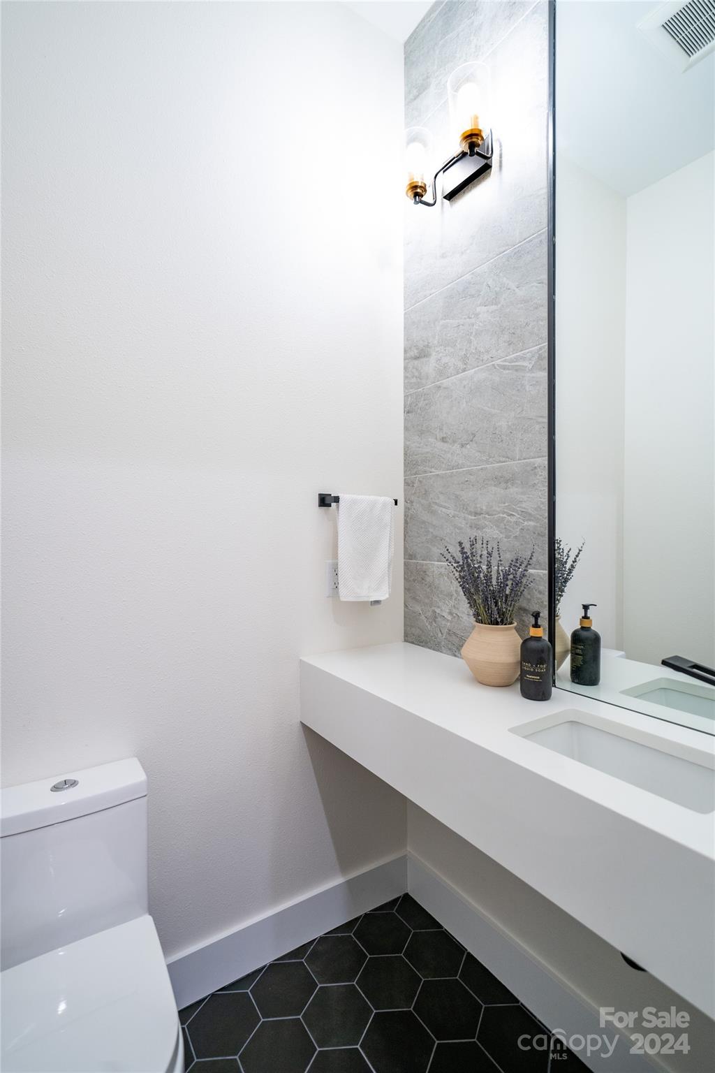 Mountain Shadows - Residential