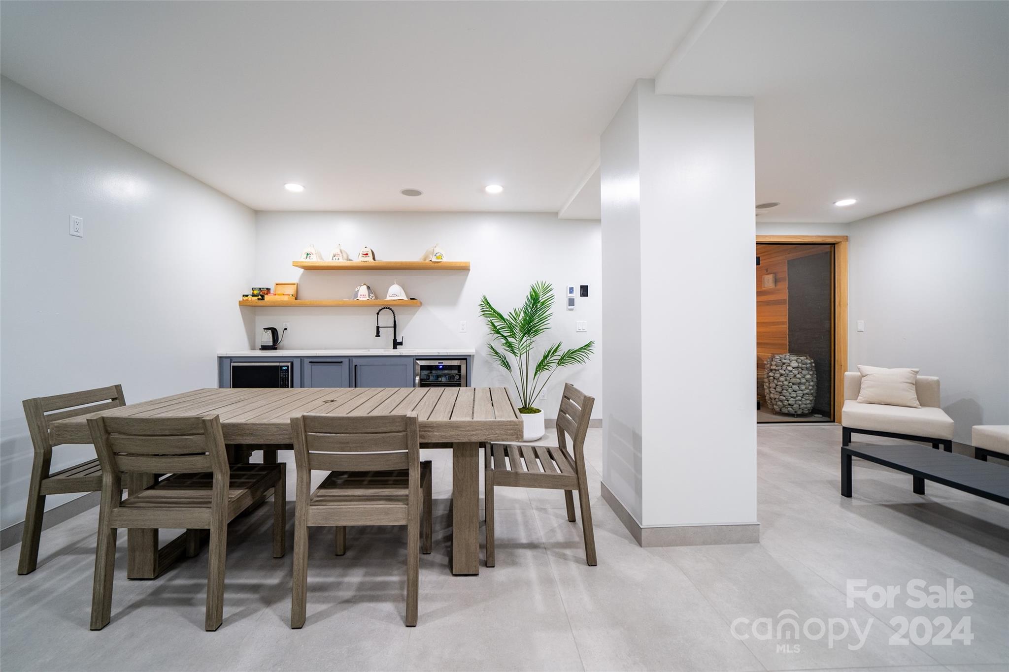 Mountain Shadows - Residential