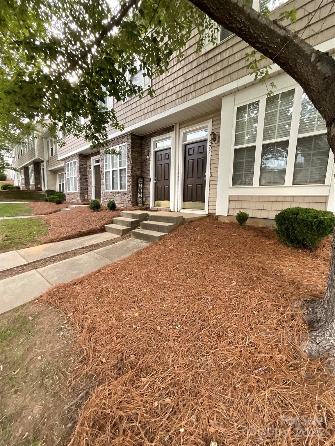 571 Goldstaff Lane