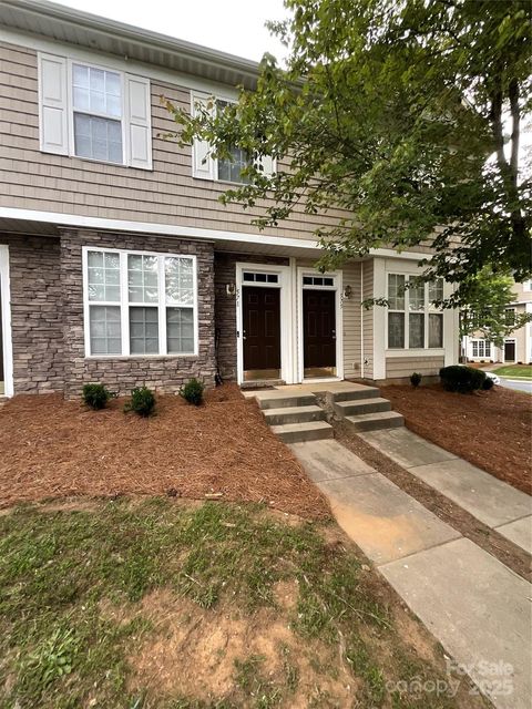 571 Goldstaff Lane Charlotte NC 28273