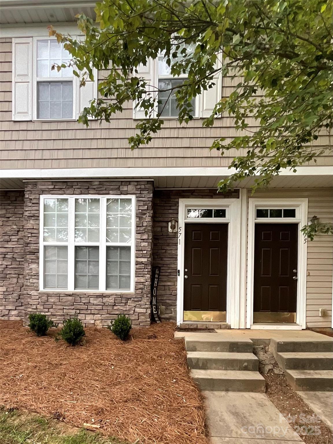 571 Goldstaff Lane