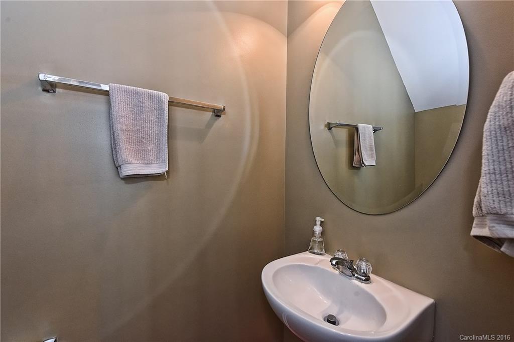 Ridge Pointe - Residential