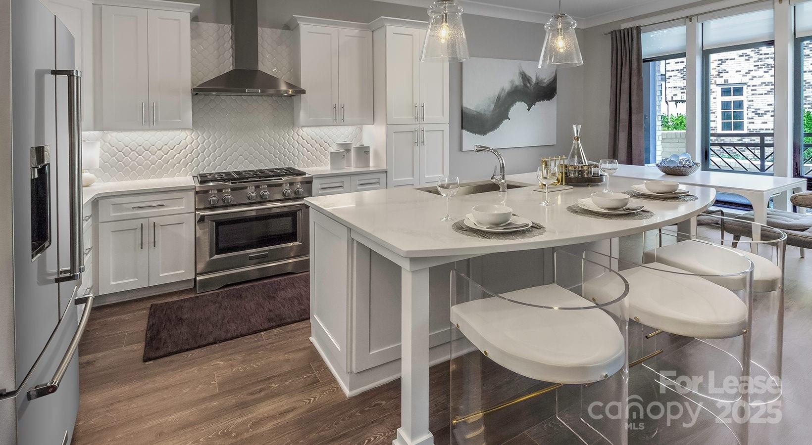 Charlotte, North Carolina 28207, United States, 2 Bedrooms Bedrooms, ,3 BathroomsBathrooms,Residential,Active,148497