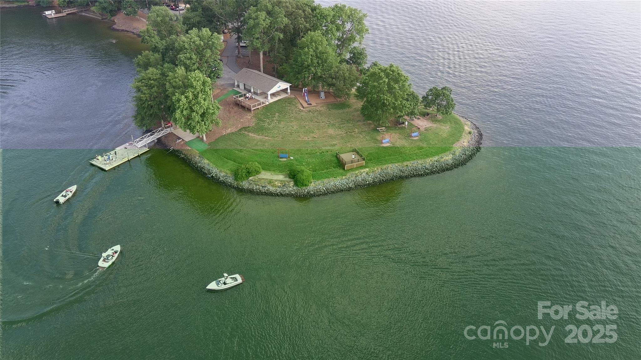 Tega Cay - Residential