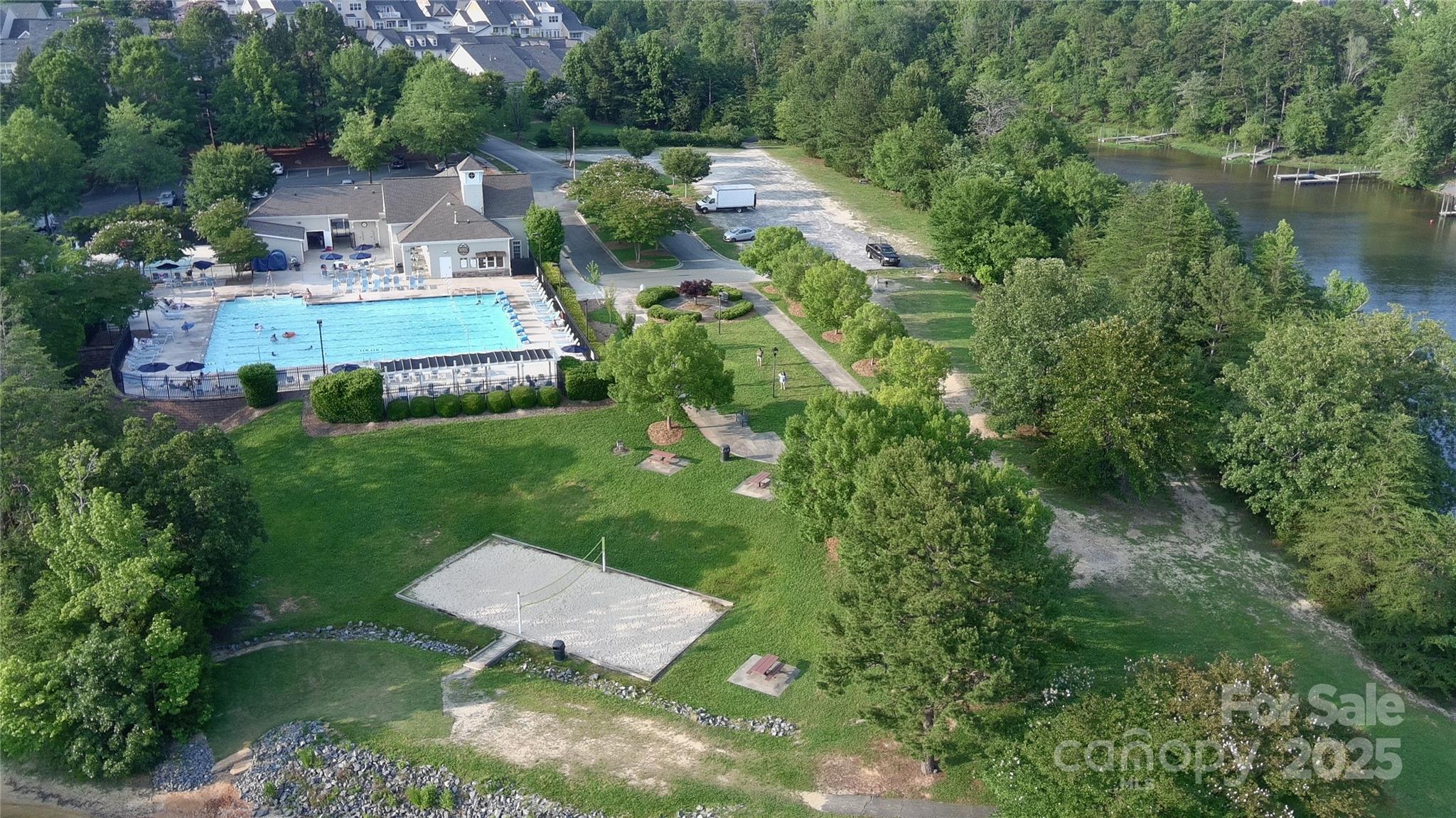 Tega Cay - Residential