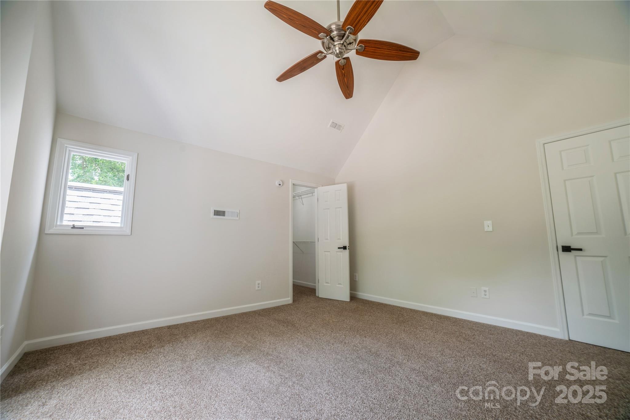 Tega Cay - Residential