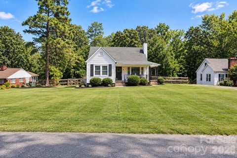 Photo of 370 Belvedere Drive NW, Concord, NC 28027 (MLS # 4422493)