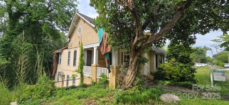 161 S Hampton Drive