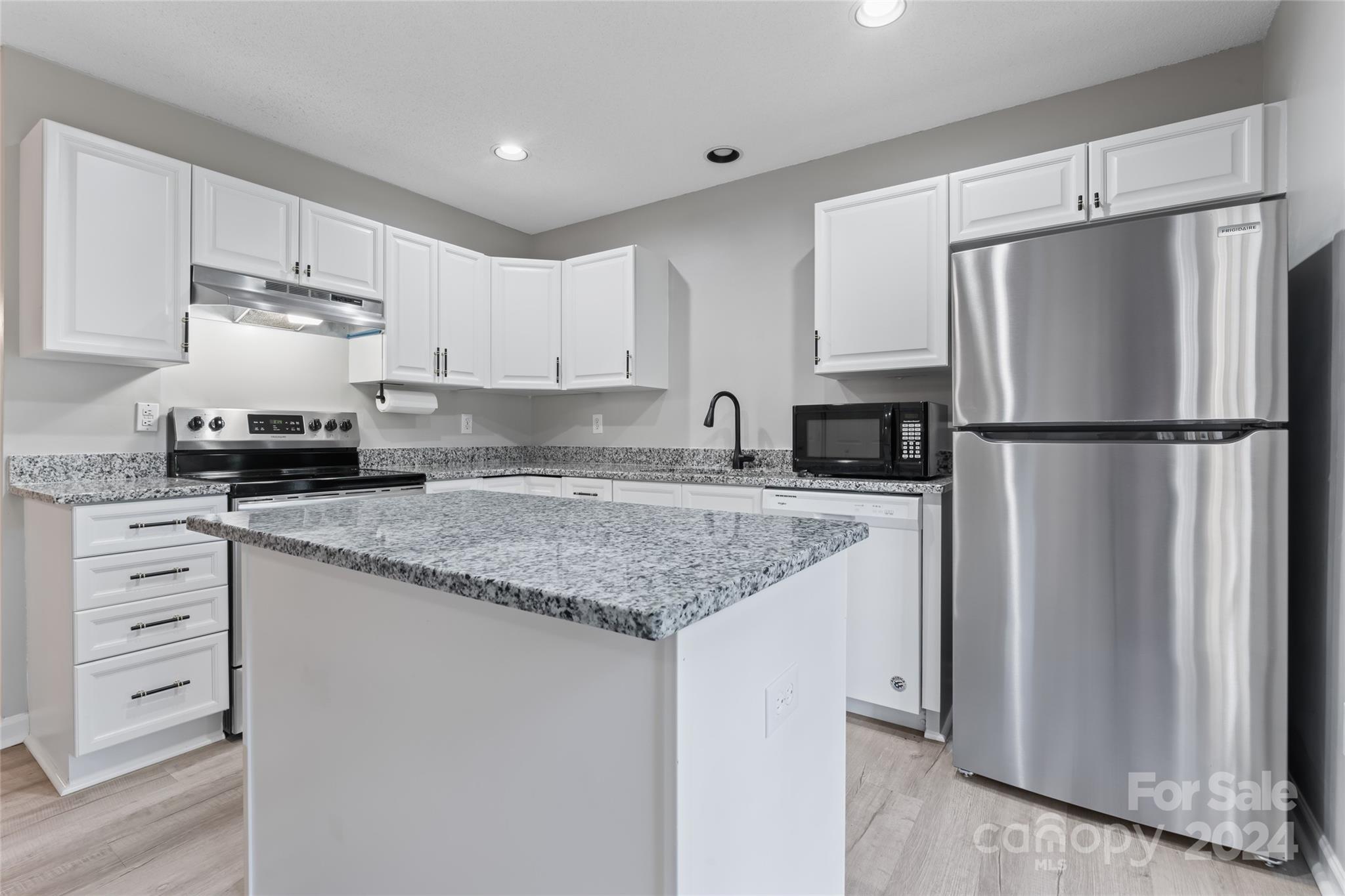 Glenwater at University Place - Residential