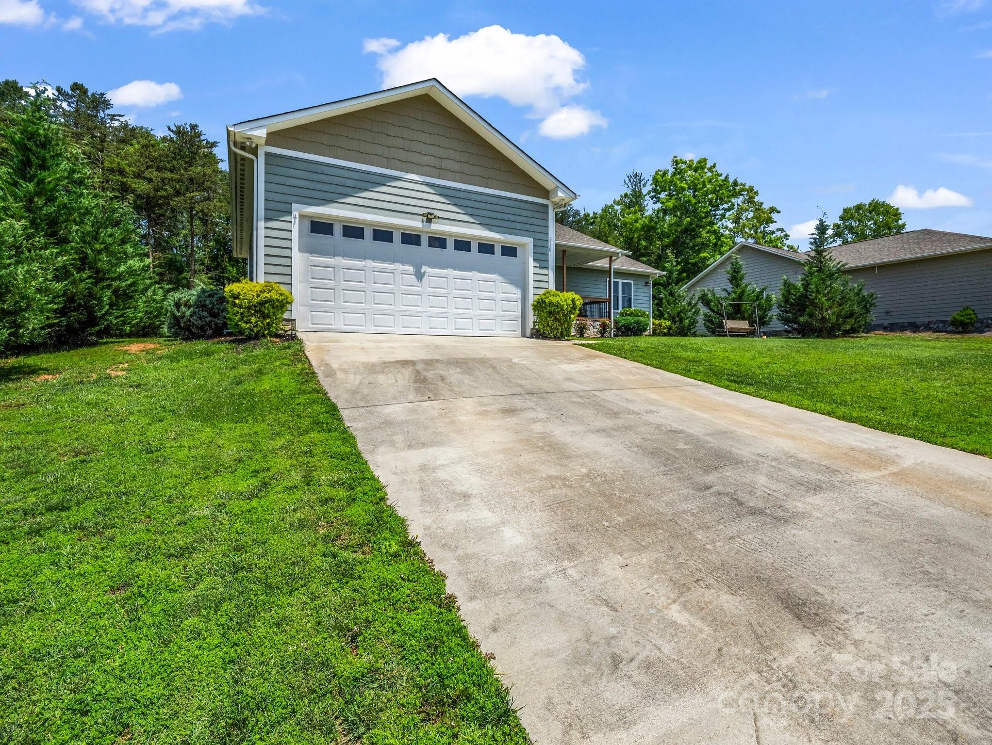 2301 Saratoga Run