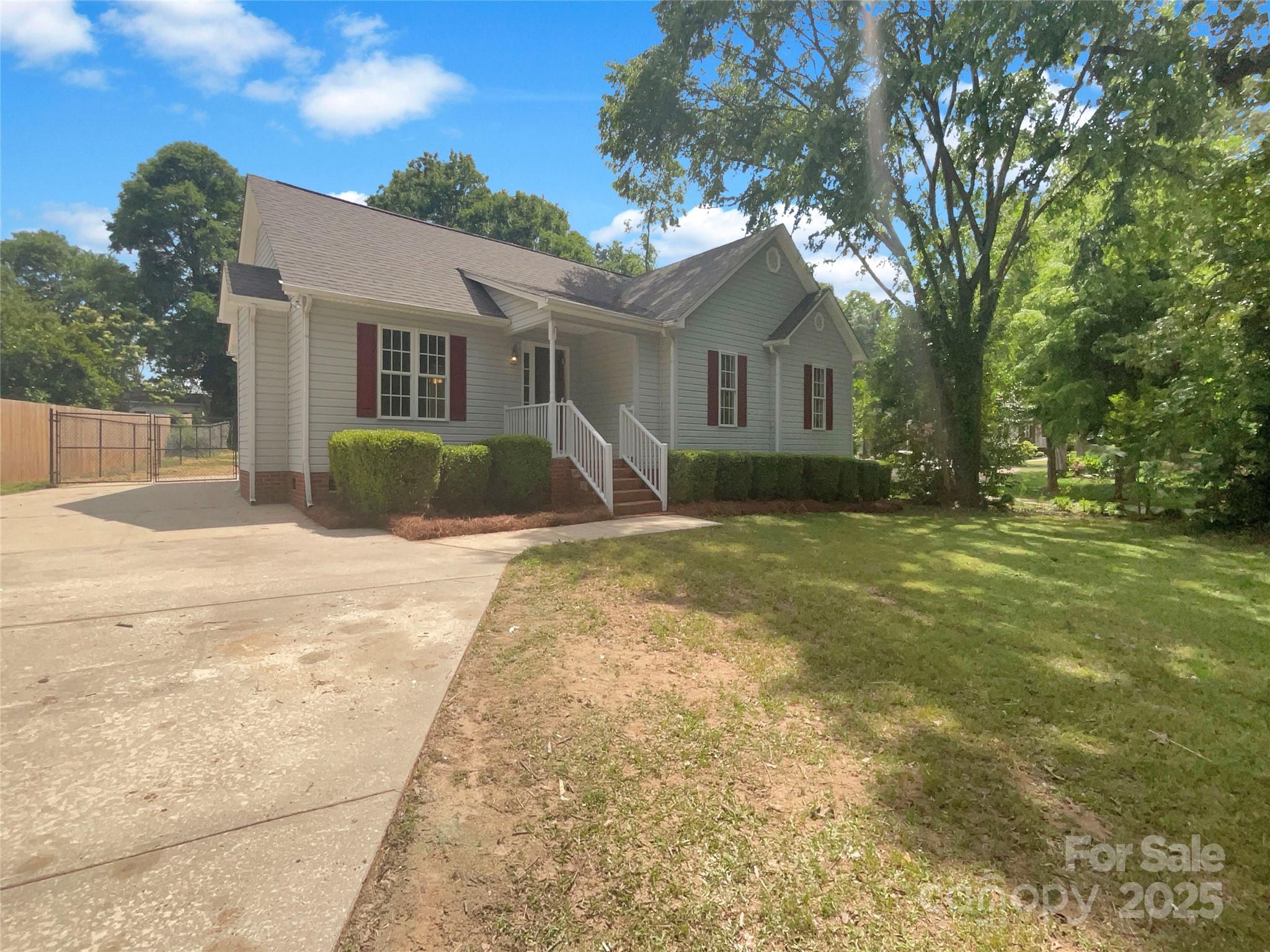 Country Club Estates - Residential