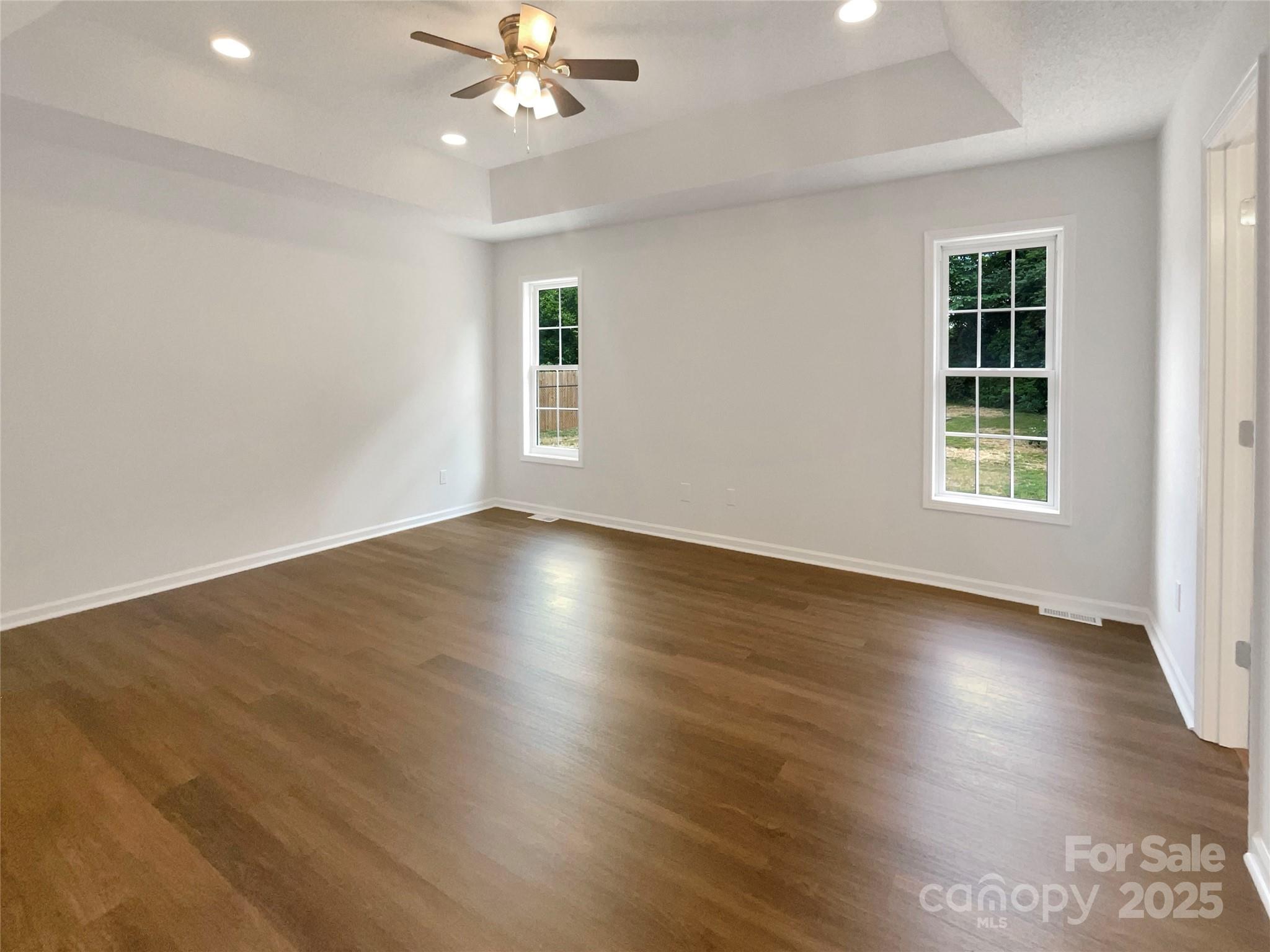 Country Club Estates - Residential