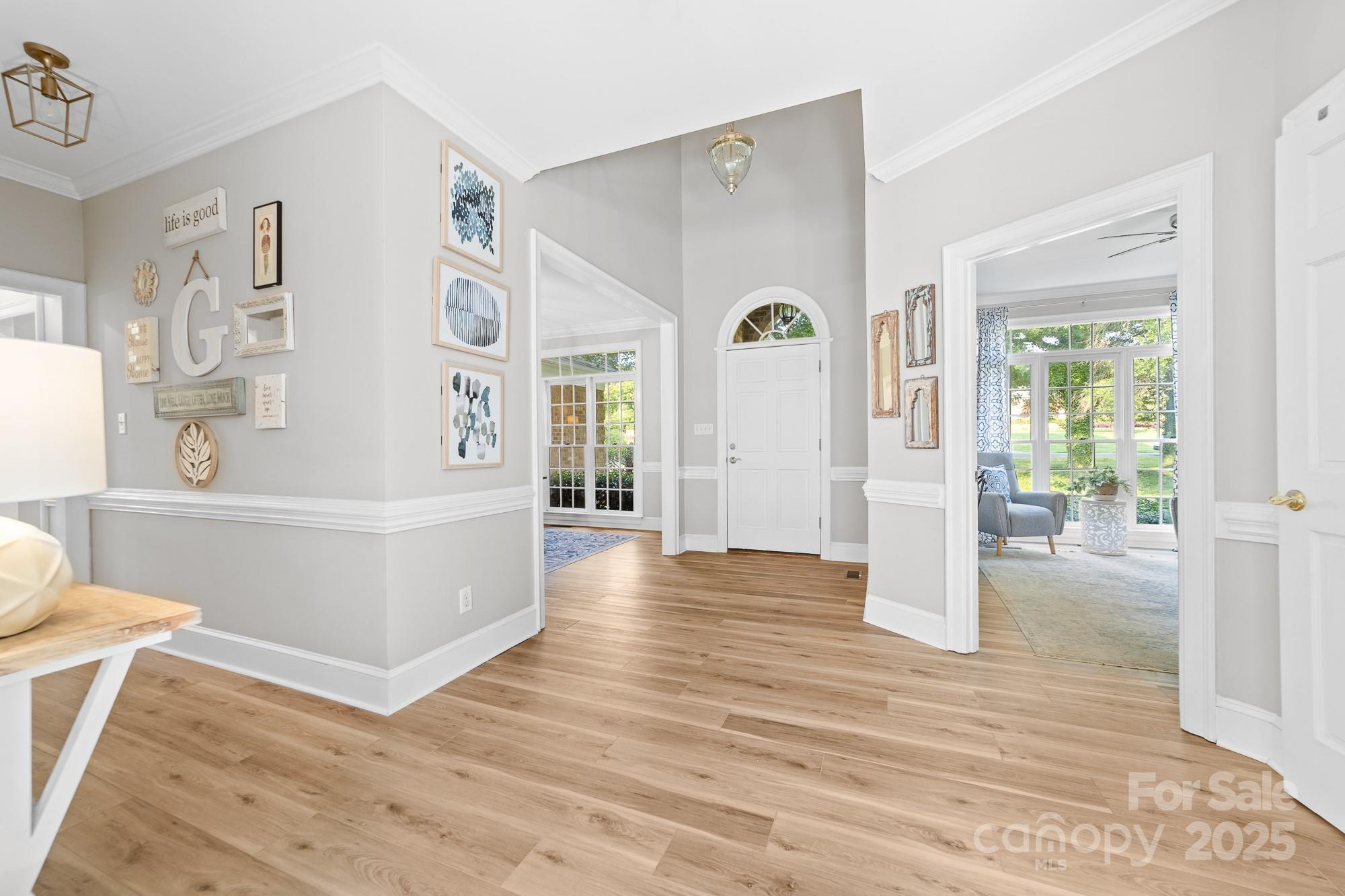 1115 Maremont Court
