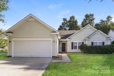 Photo of 6303 Gold Dust Court, Charlotte, NC 28269 (MLS # 4317323)