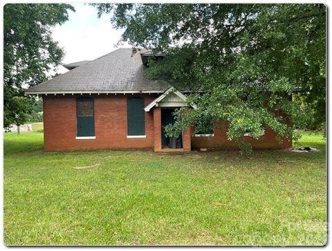 4145 Gossett Avenue Charlotte NC 28208