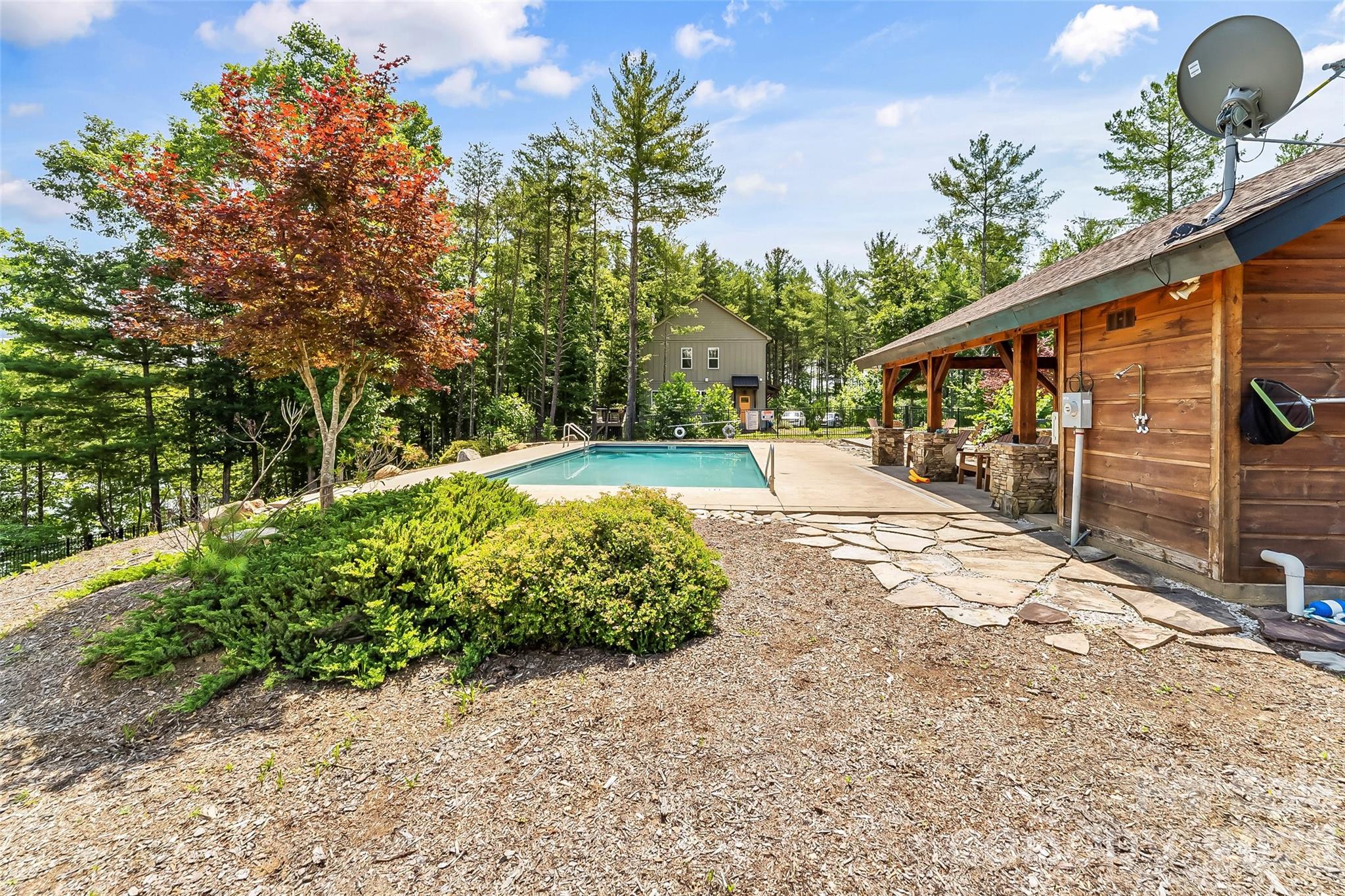 The Peninsula at Lake James - Land