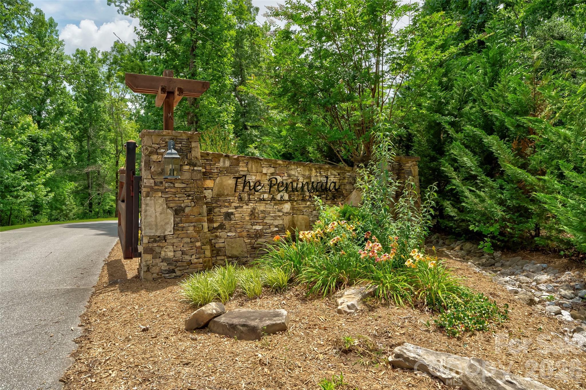 The Peninsula at Lake James - Land