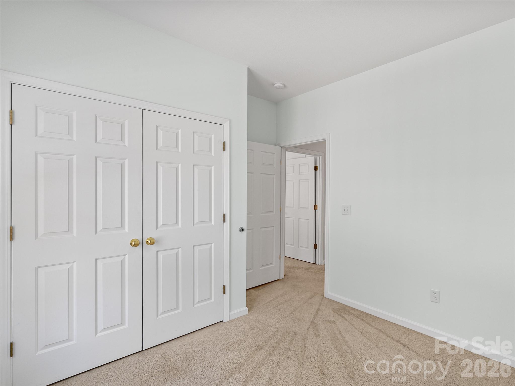 Skyland Knoll - Residential