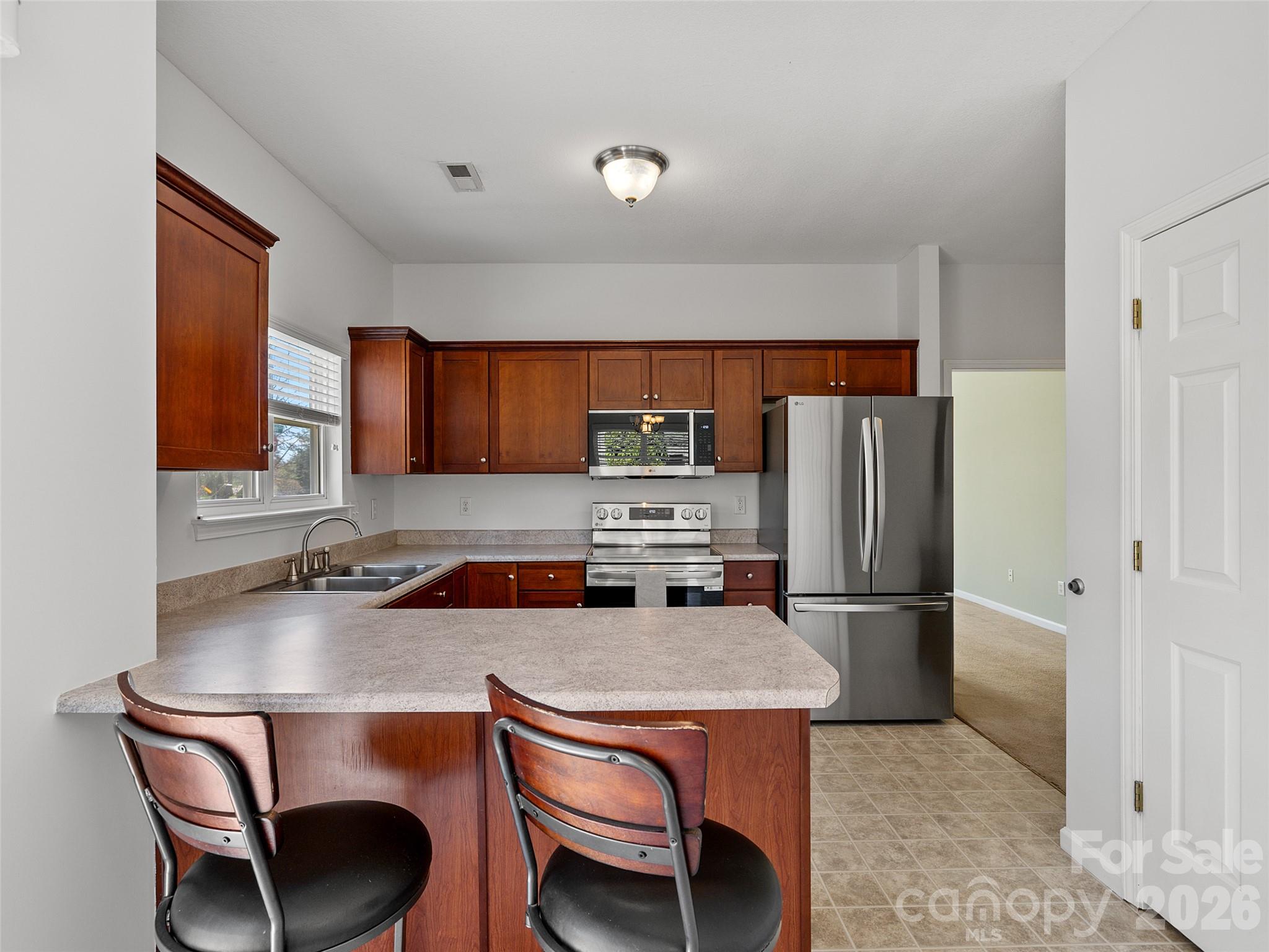 Skyland Knoll - Residential