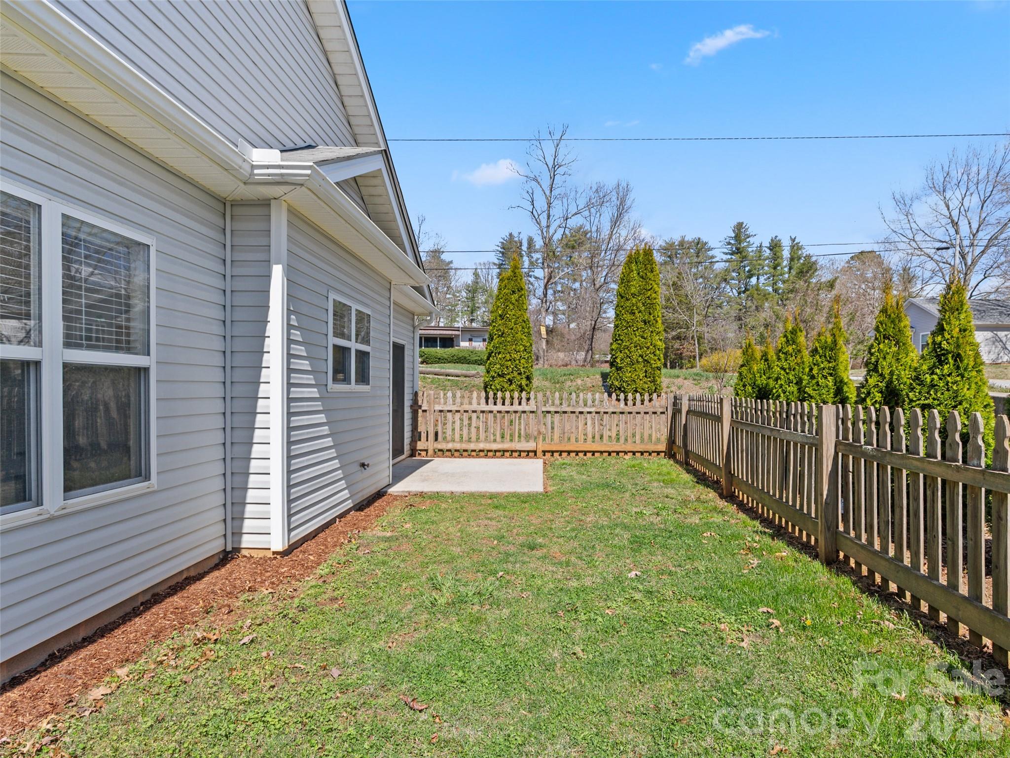 Skyland Knoll - Residential