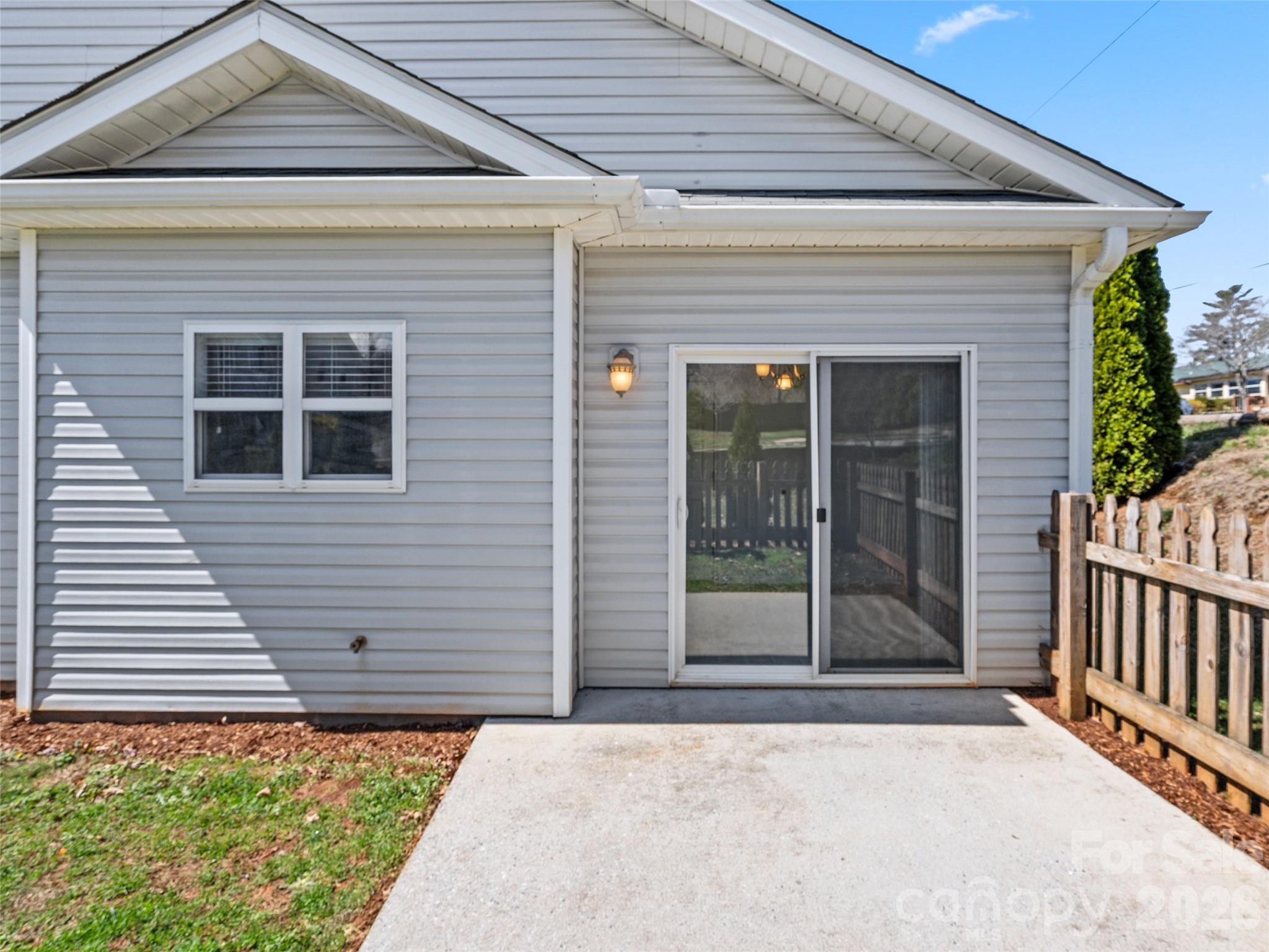 Skyland Knoll - Residential