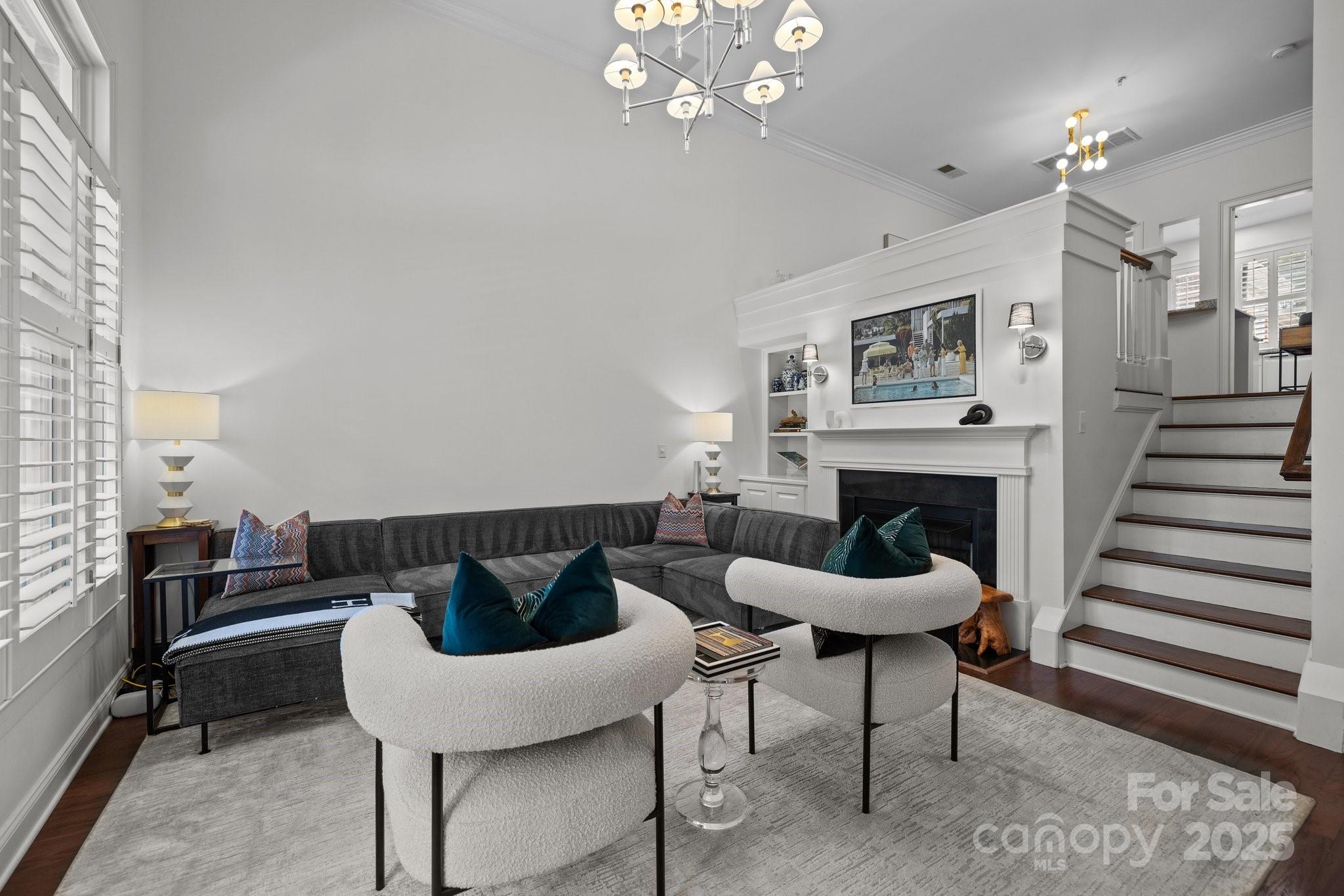 4941 S Hill View Drive