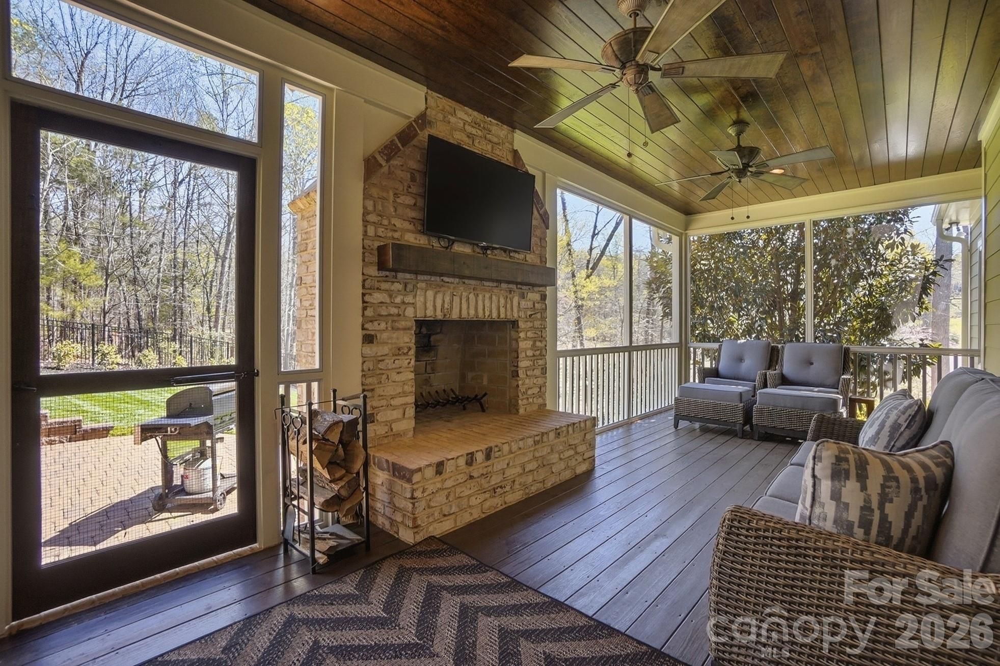 Forest Bay - Residential