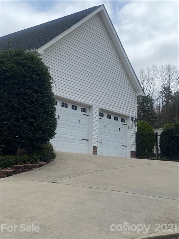 Waters Edge - Residential